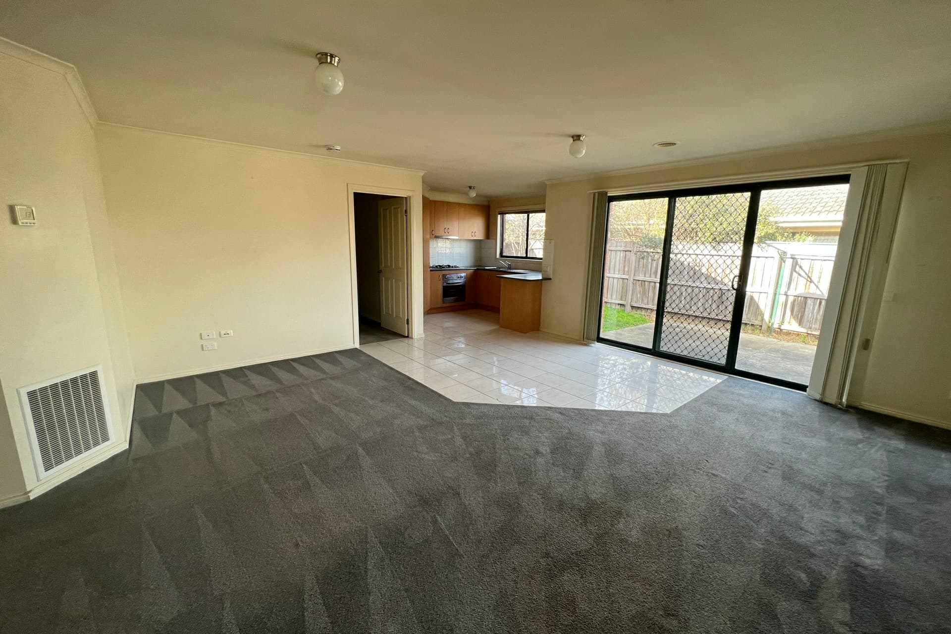 4/40 Barkly Street Cranbourne VIC, Cranbourne - Thumbnail 3