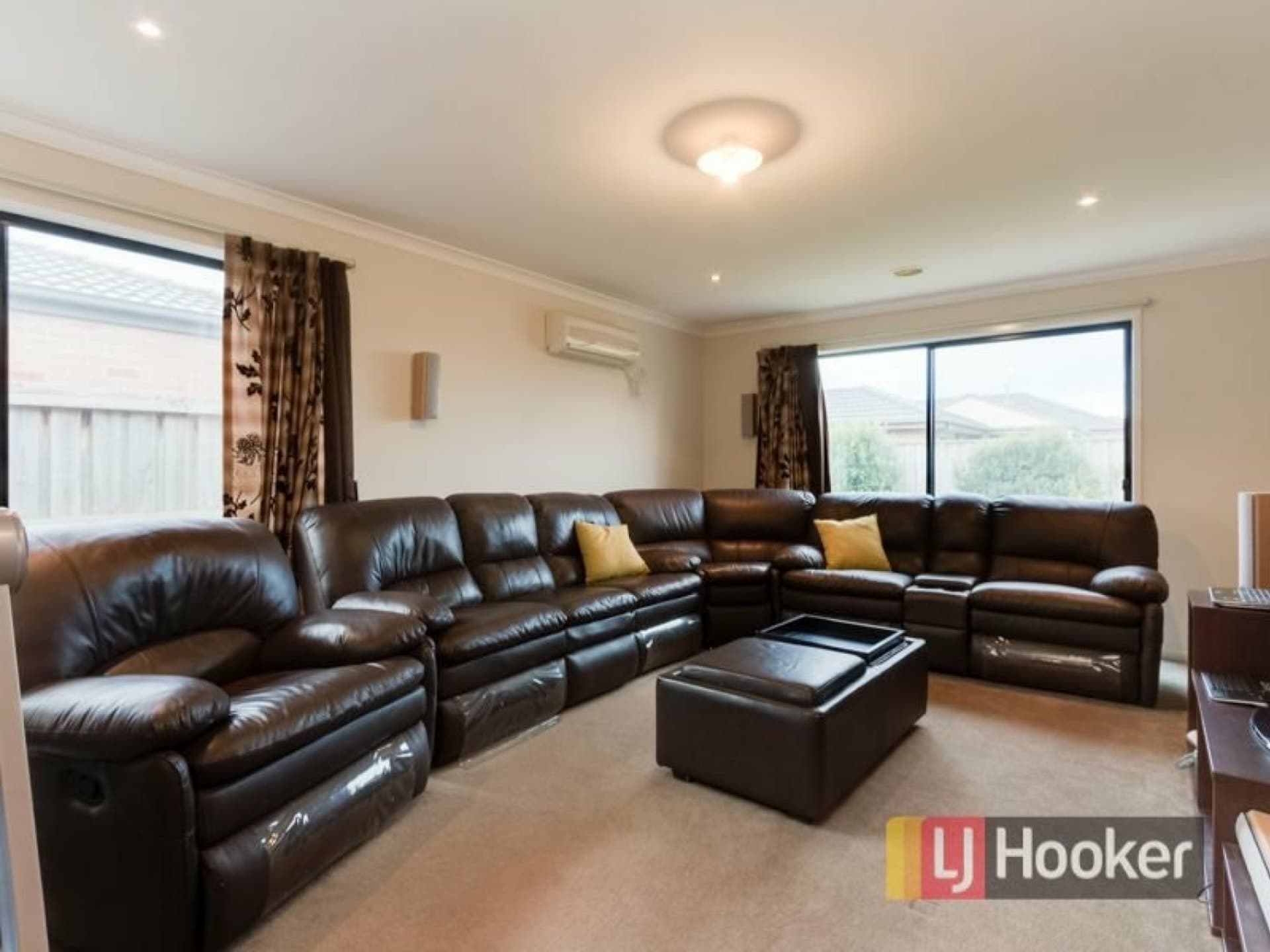 6 Flametree Circuit Cranbourne VIC, Cranbourne - Thumbnail 5