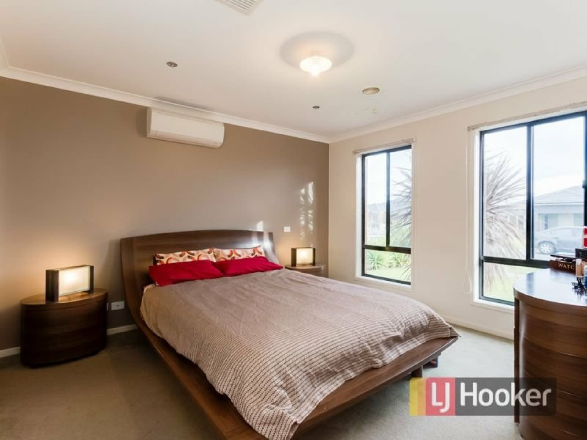 6 Flametree Circuit Cranbourne VIC, Cranbourne - Thumbnail 6