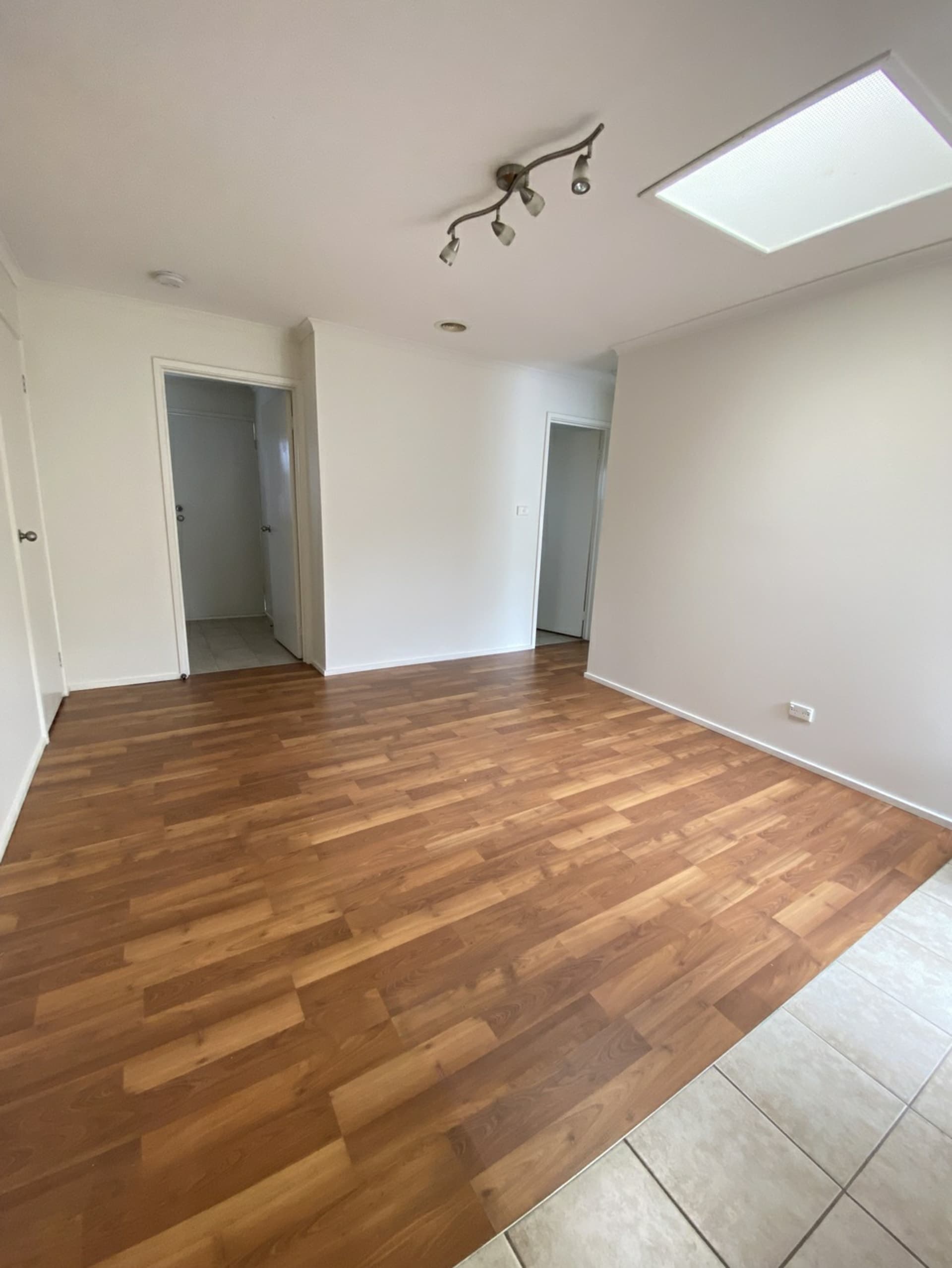 1/23 Clarendon Street Cranbourne VIC, Cranbourne - Thumbnail 3