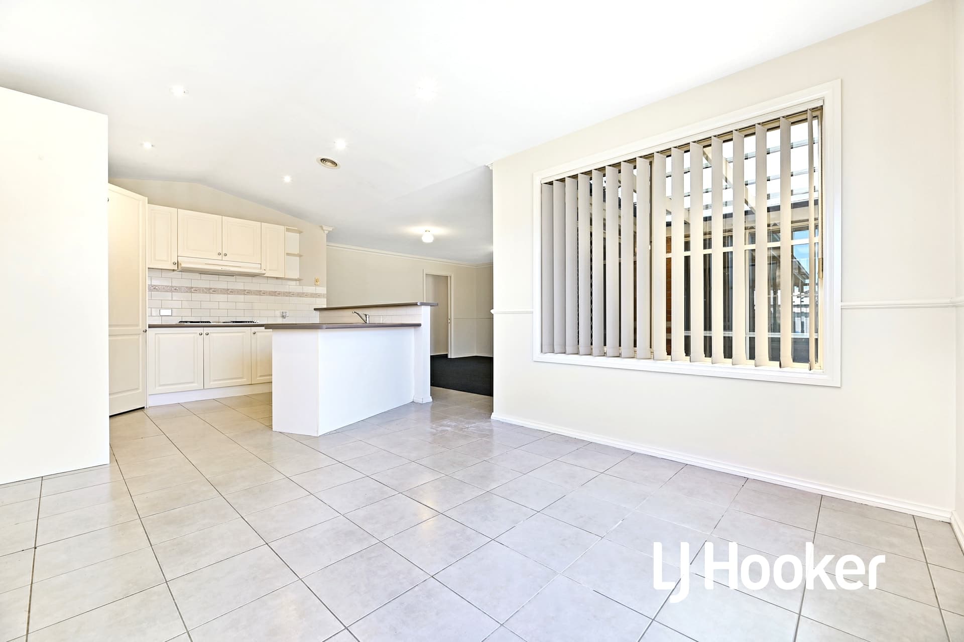 8 Glade Court Cranbourne VIC, Cranbourne - Thumbnail 4