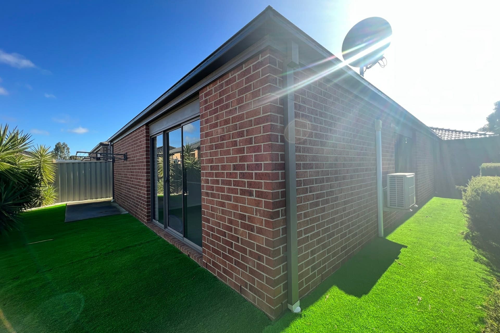127 Scotsdale Drive Cranbourne East VIC, Cranbourne East - Image 1