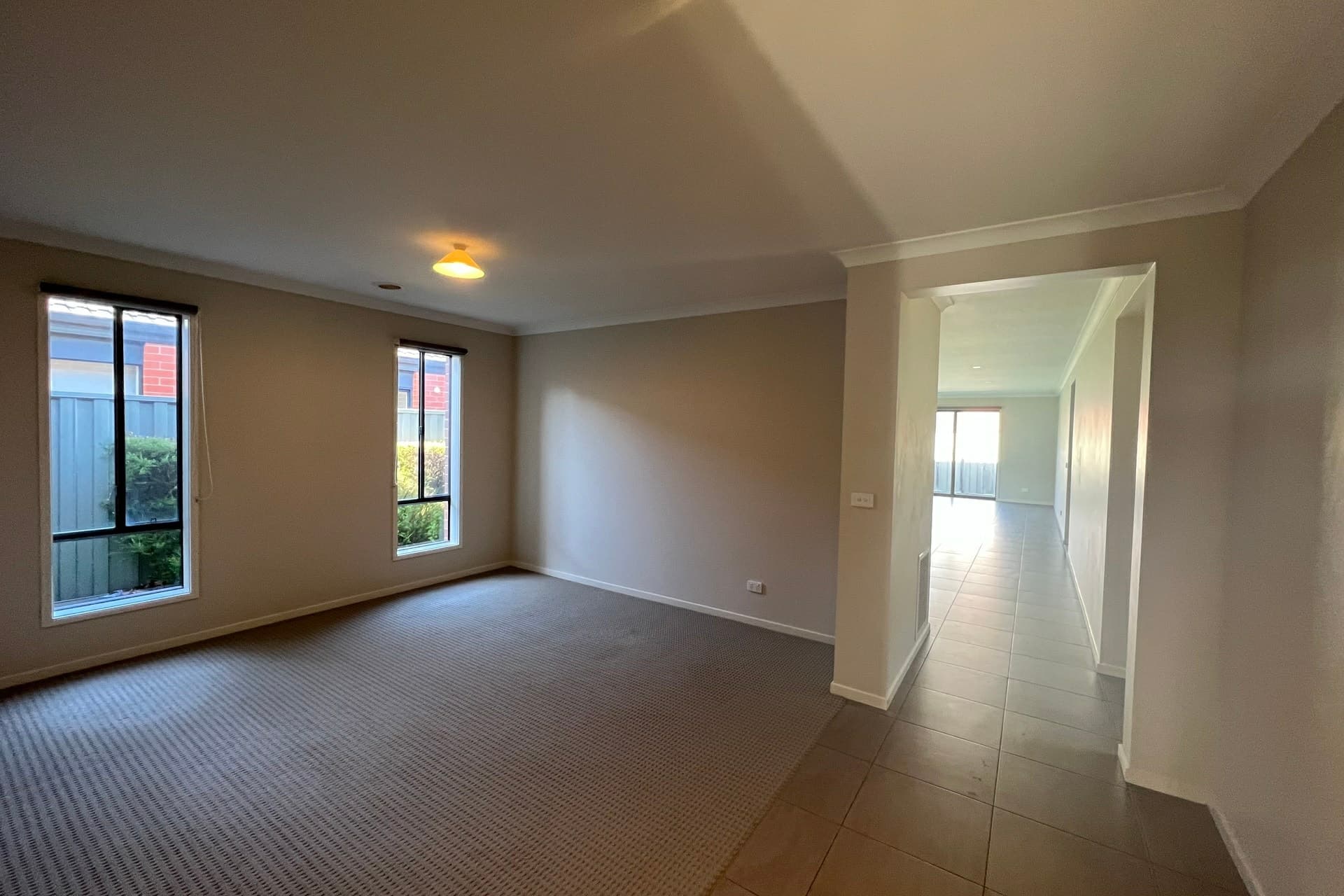 127 Scotsdale Drive Cranbourne East VIC, Cranbourne East - Thumbnail 6