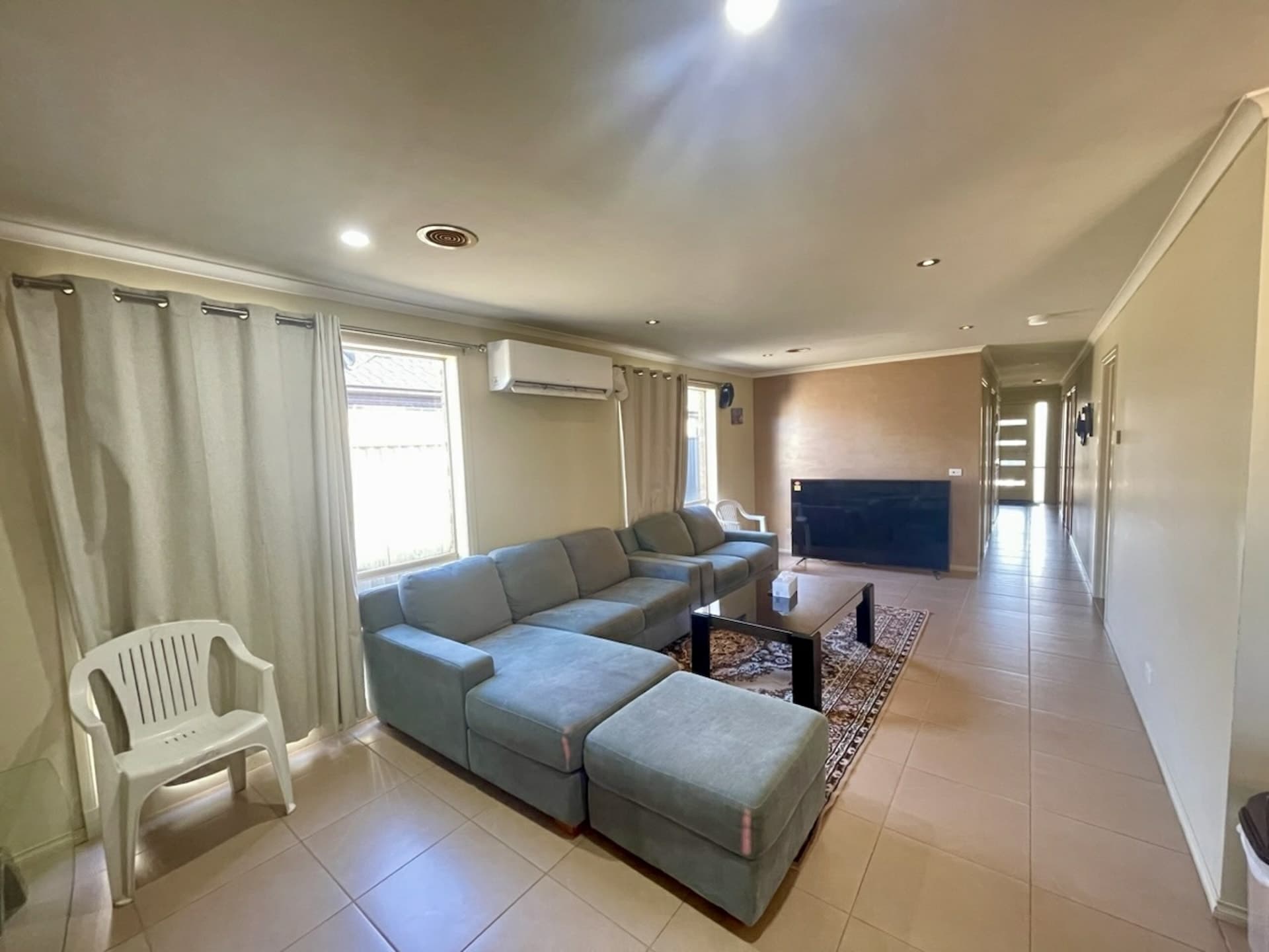 23 Mossman Drive Cranbourne East VIC, Cranbourne East - Thumbnail 3