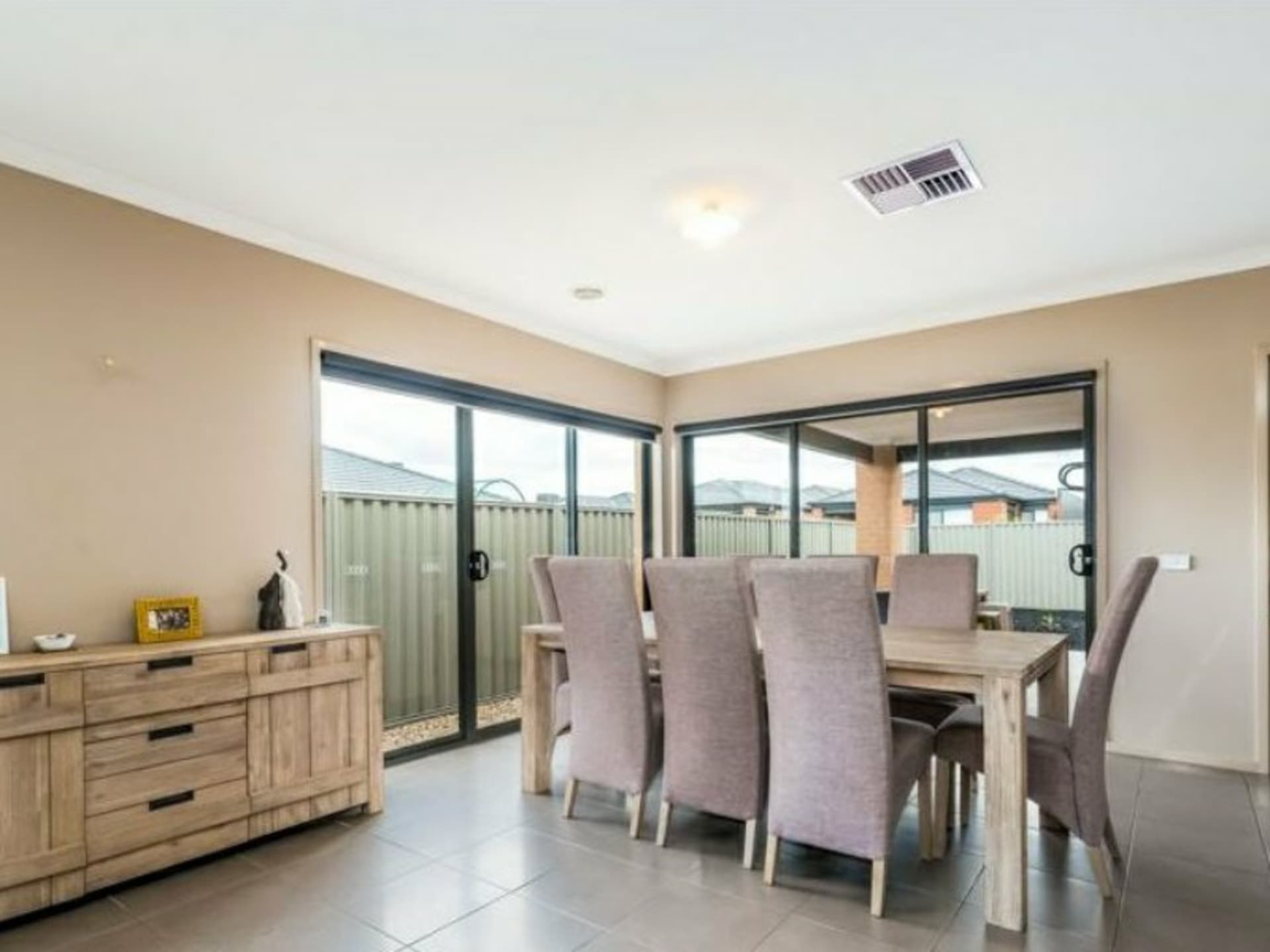 18 Cortula Road Cranbourne East VIC, Cranbourne East - Thumbnail 5