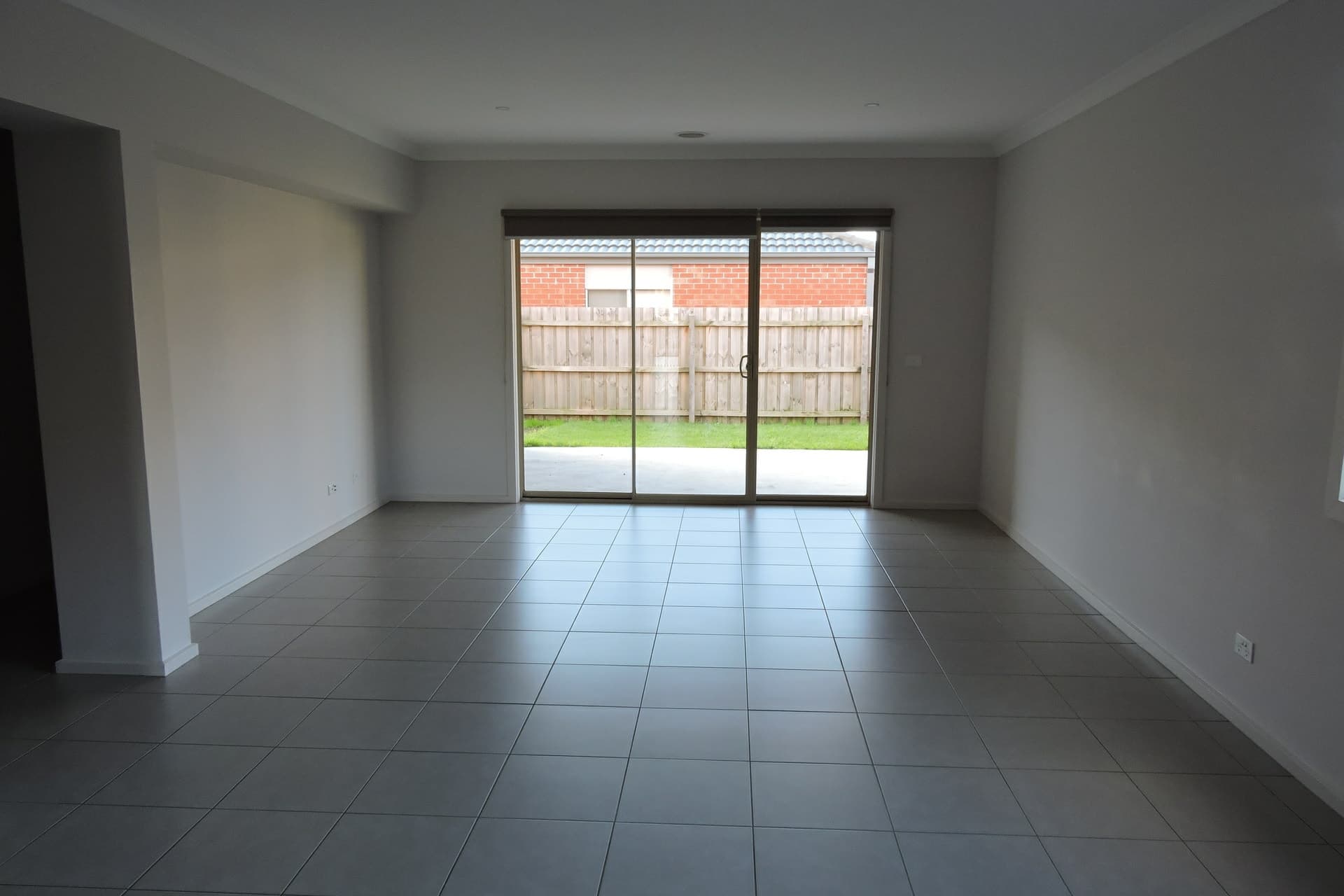 3 Dodge Terrace Cranbourne East VIC, Cranbourne East - Thumbnail 3