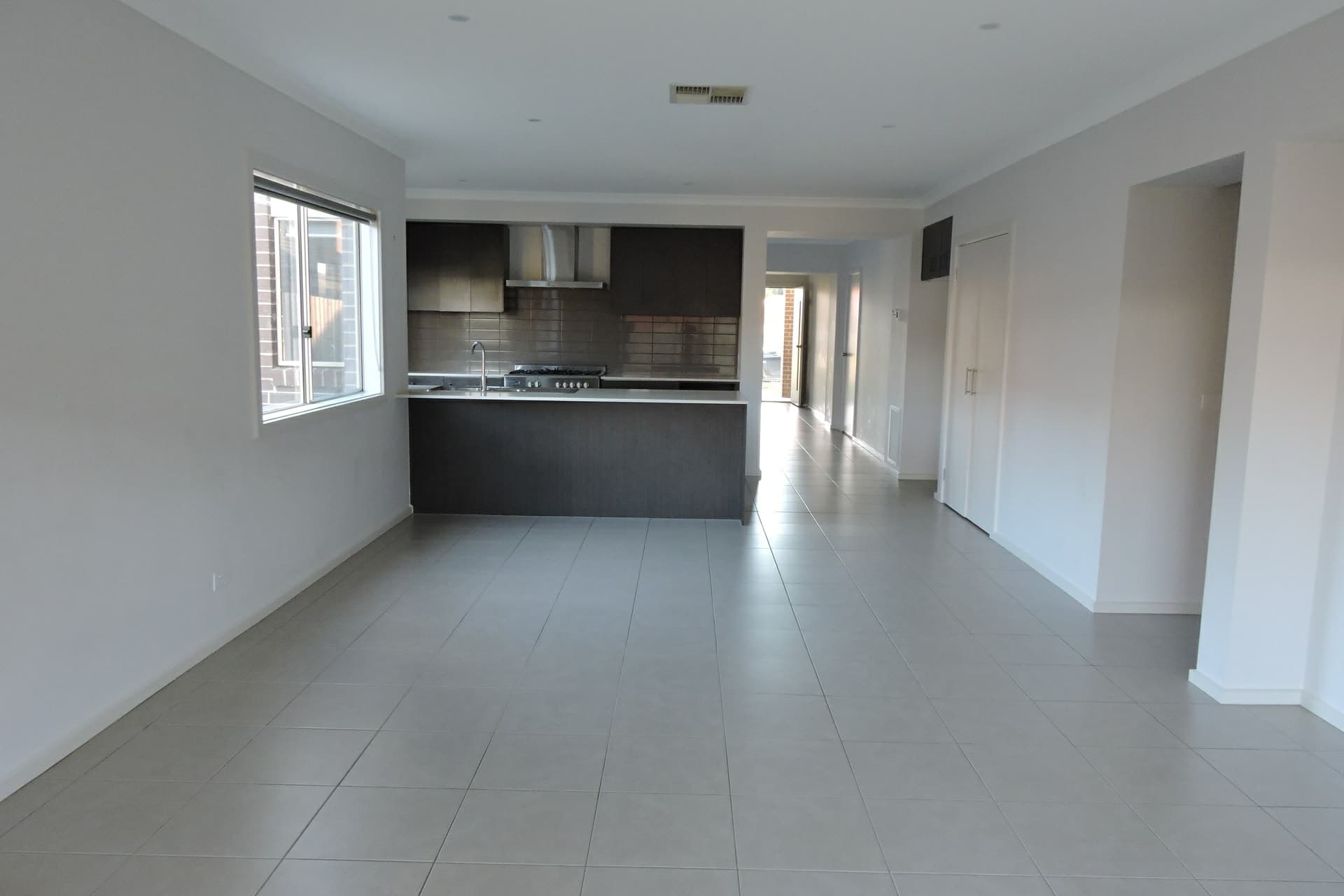 3 Dodge Terrace Cranbourne East VIC, Cranbourne East - Thumbnail 6