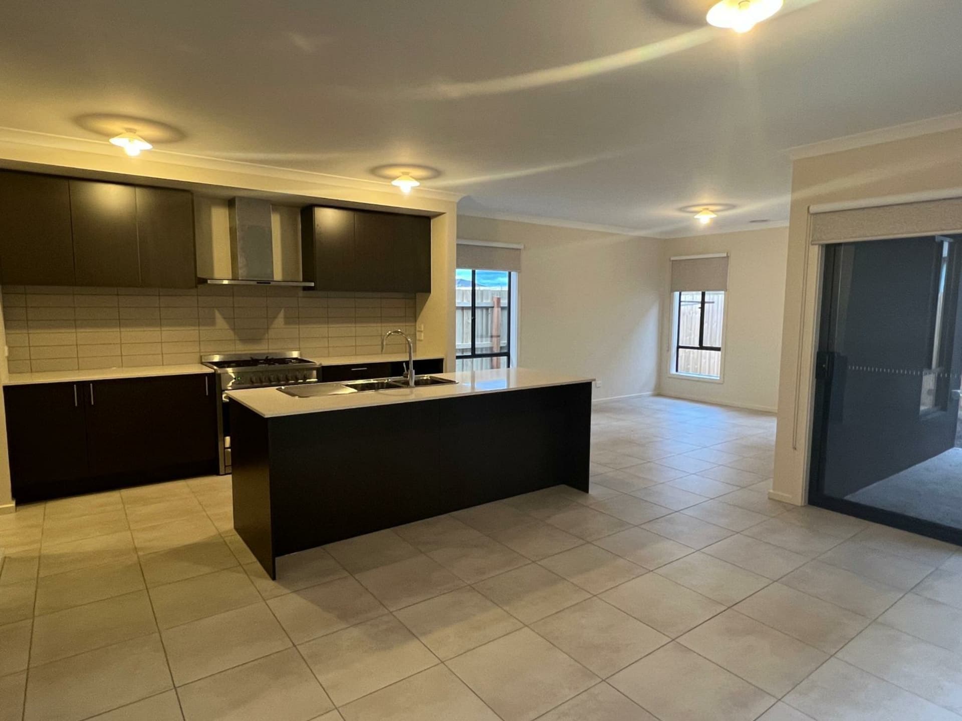 4 Maserati Way Cranbourne East VIC, Cranbourne East - Image 1
