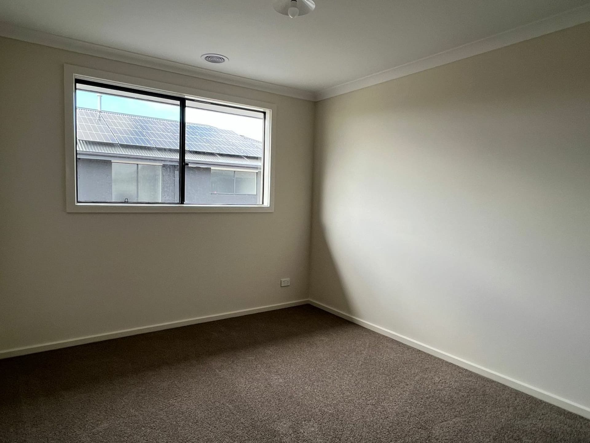 4 Maserati Way Cranbourne East VIC, Cranbourne East - Thumbnail 6
