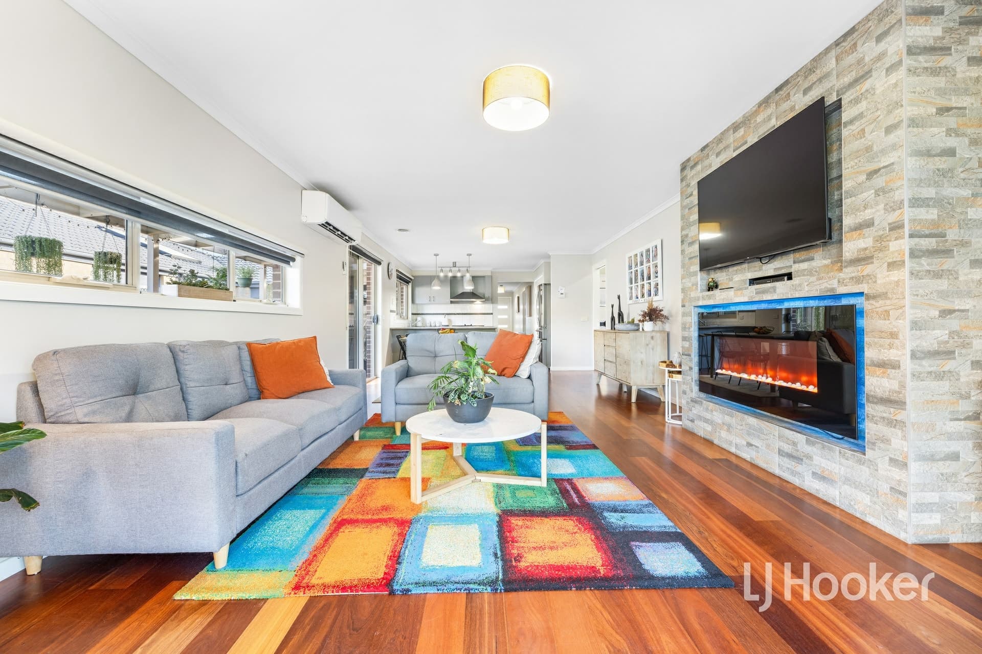 21 Bianca Crescent Cranbourne North VIC, Cranbourne North - Thumbnail 3