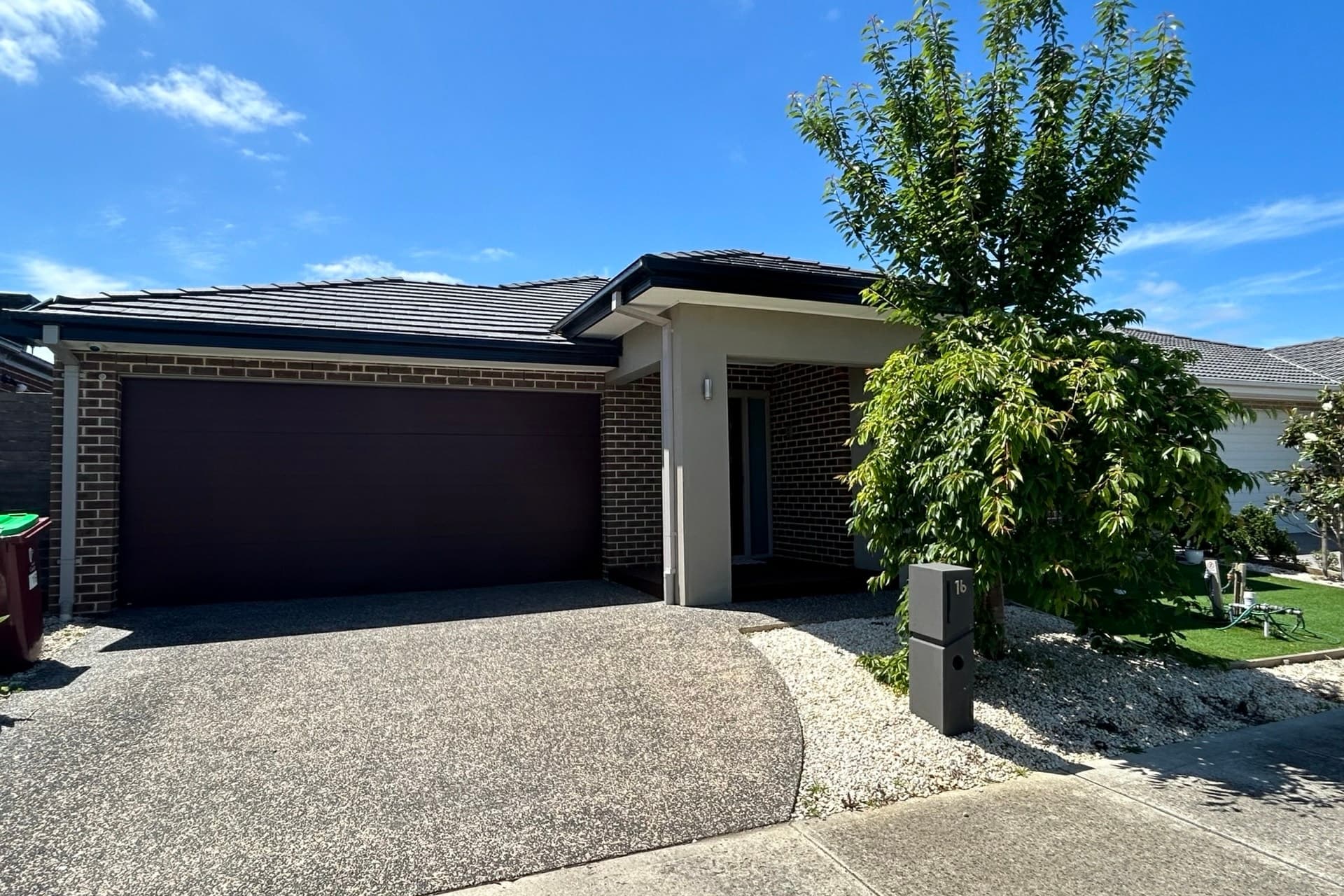 16 Strettle Crescent Cranbourne North VIC, Cranbourne North - Image 1