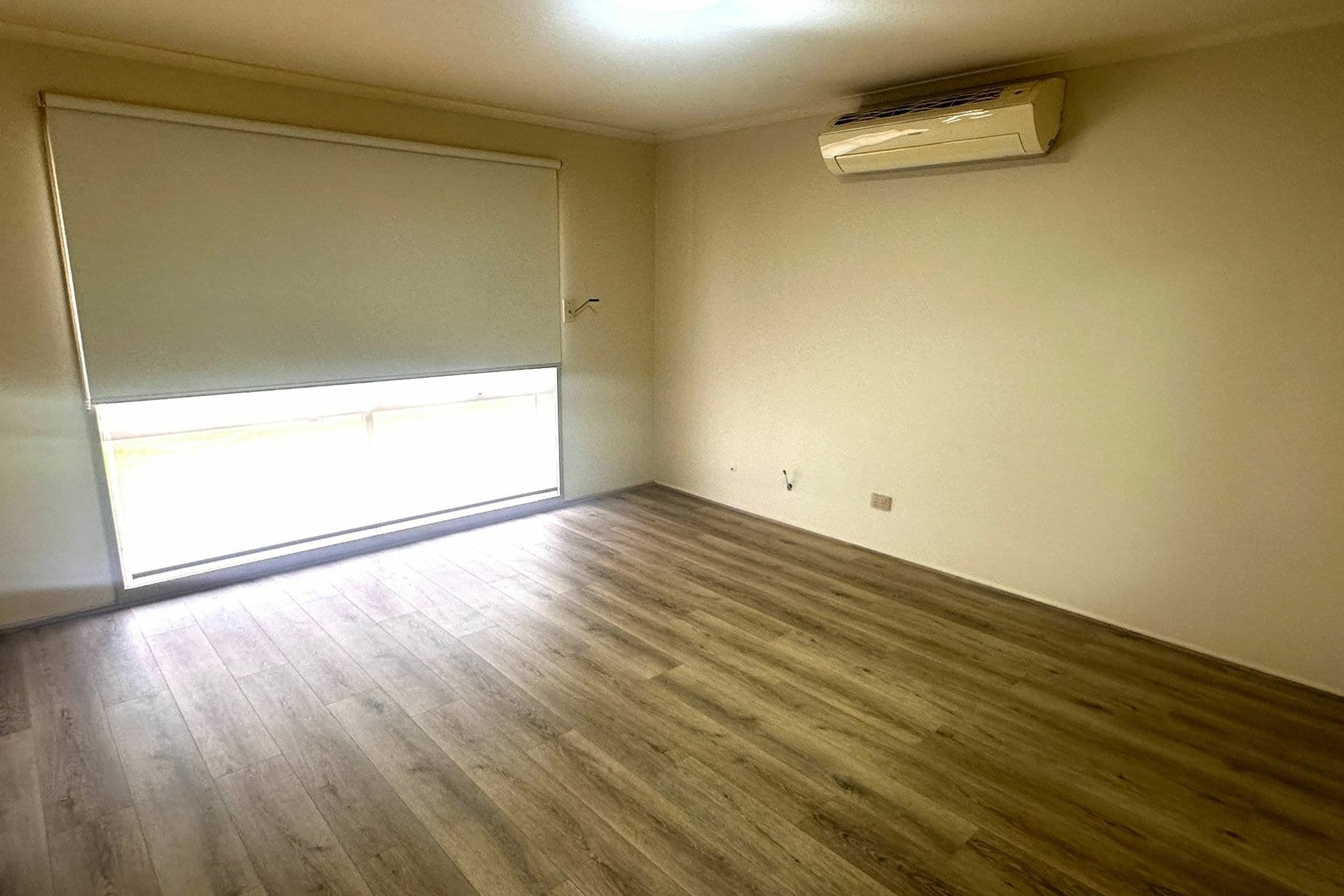 26 Josephine Avenue Cranbourne North VIC, Cranbourne North - Thumbnail 4