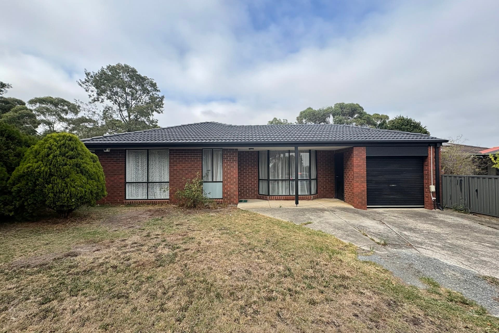 28 McGuigan Drive Cranbourne West VIC, Cranbourne West - Thumbnail 2