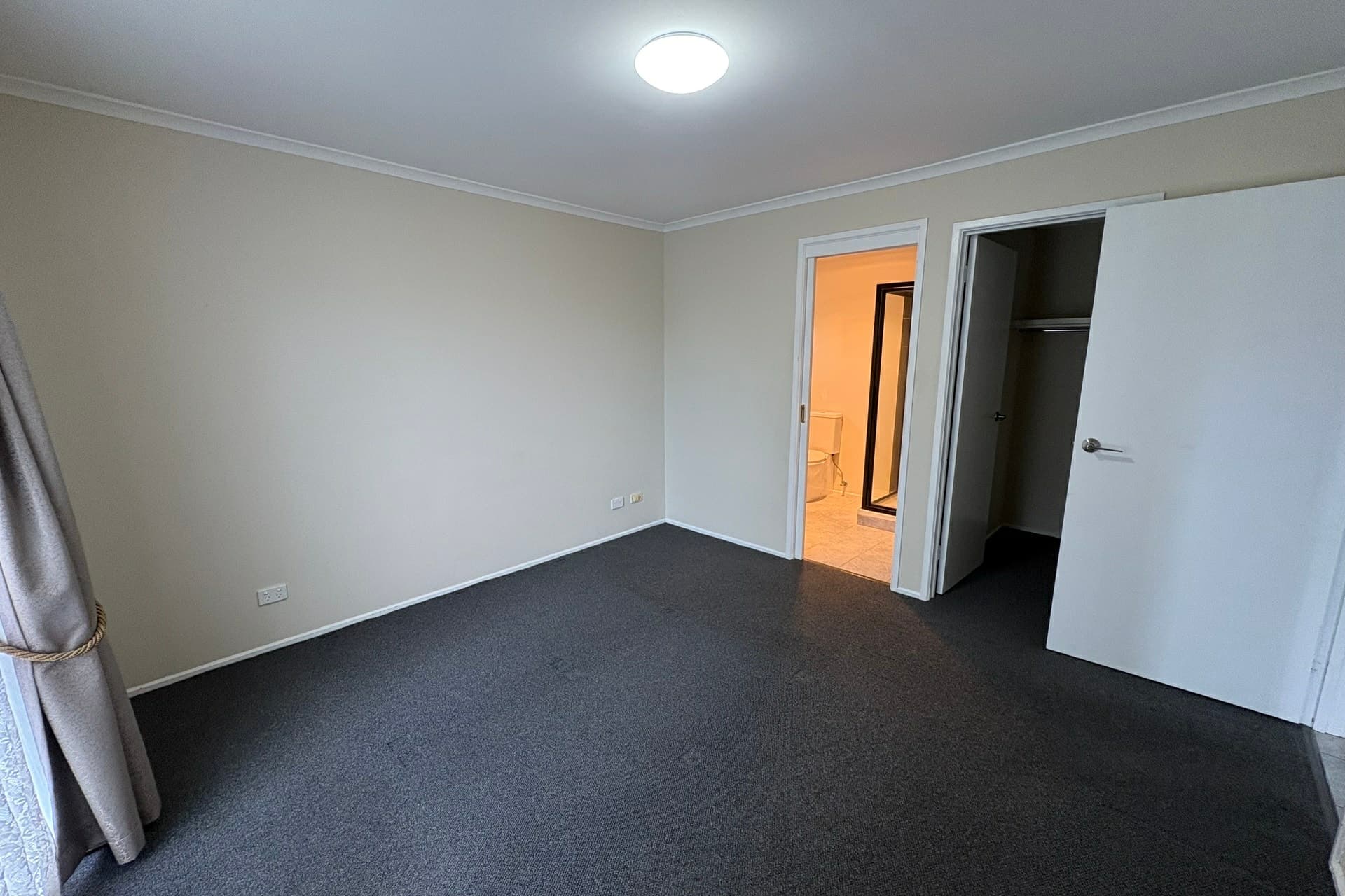 28 McGuigan Drive Cranbourne West VIC, Cranbourne West - Thumbnail 6