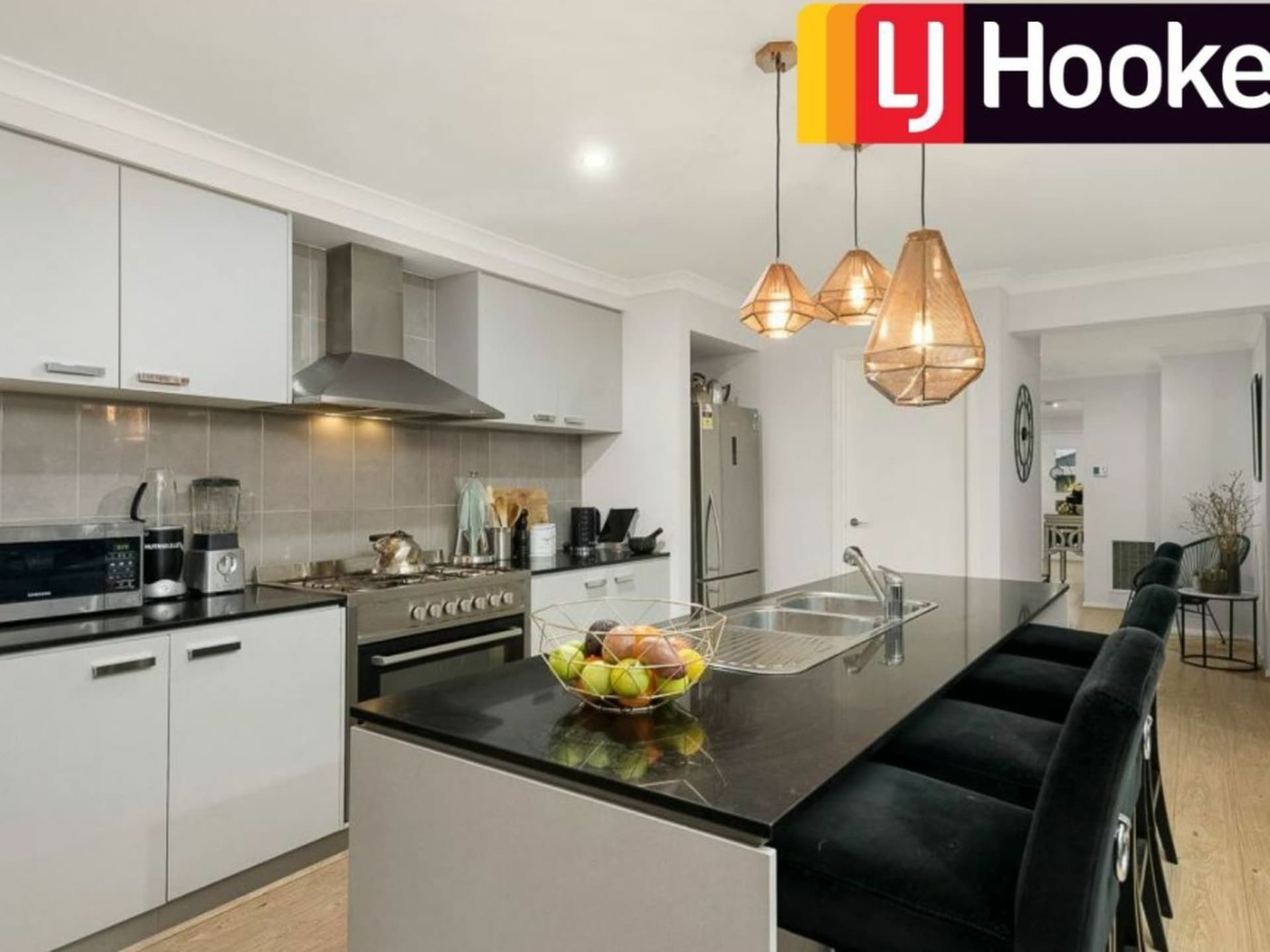 7 Minerva Avenue Cranbourne West VIC, Cranbourne West - Thumbnail 3