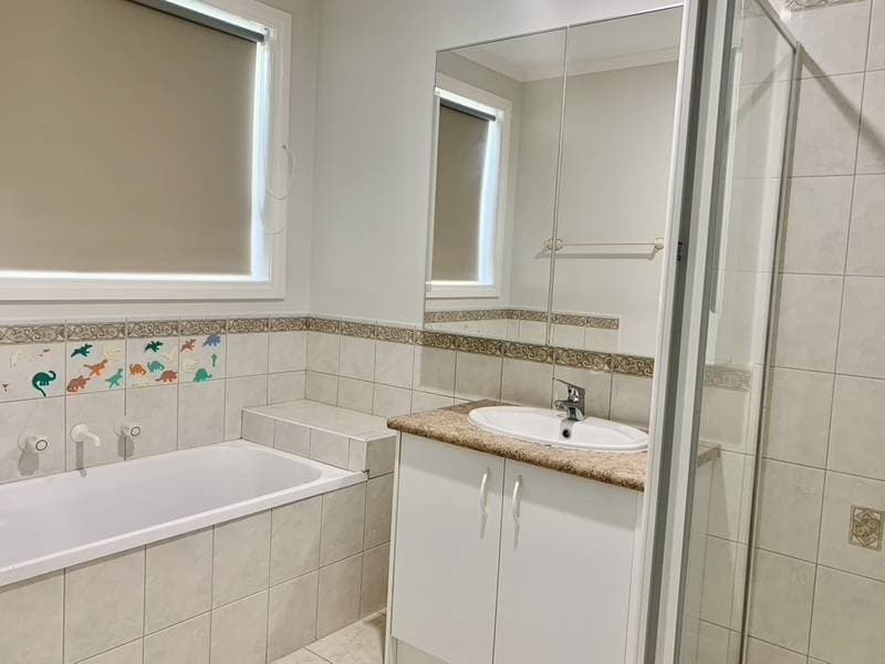 6 Jaye Place Cranbourne West VIC, Cranbourne West - Thumbnail 6