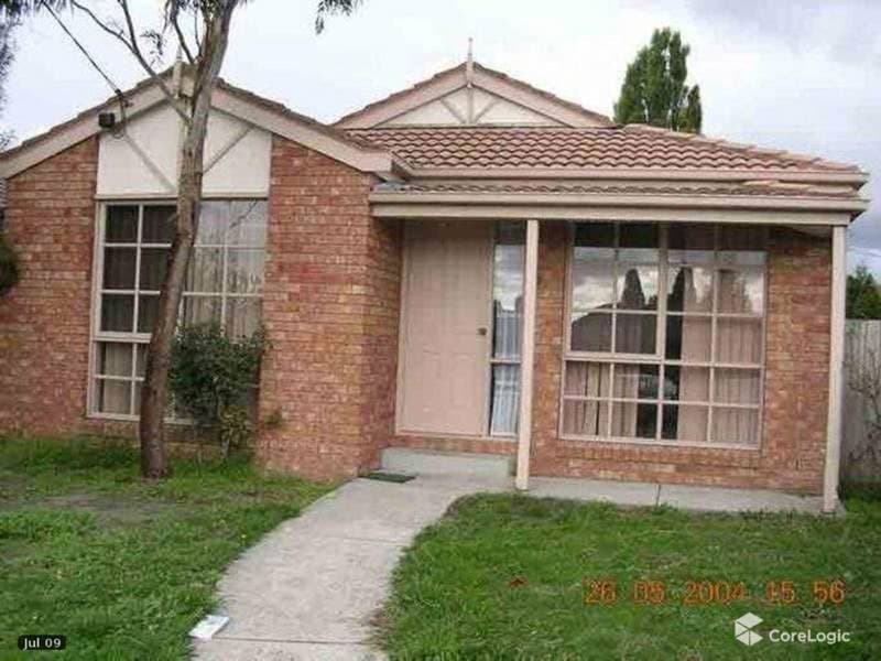 16 Dean court Cranbourne West VIC, Cranbourne West - Image 1