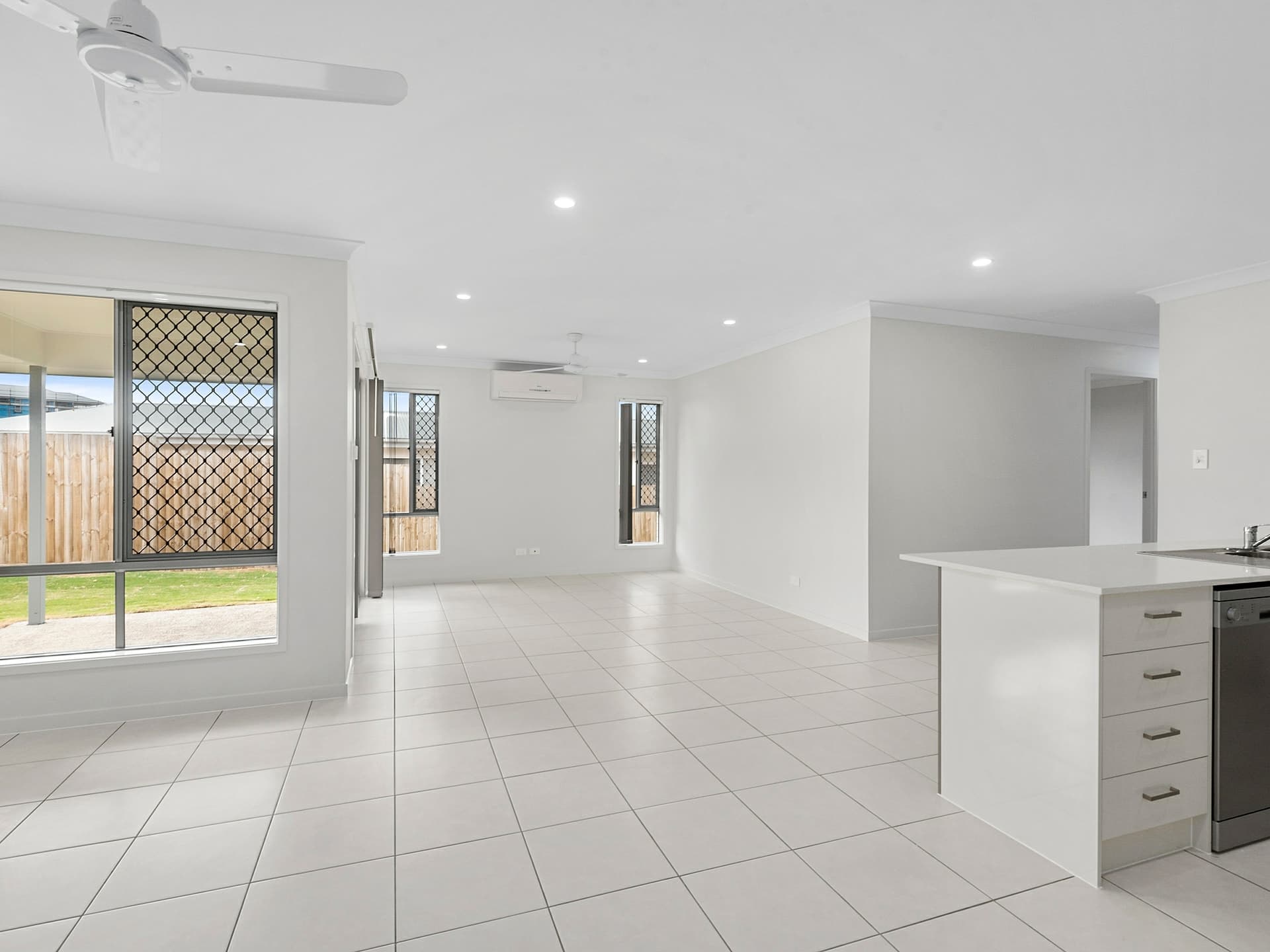 69 Barlow Street Cranley QLD, Cranley - Thumbnail 4