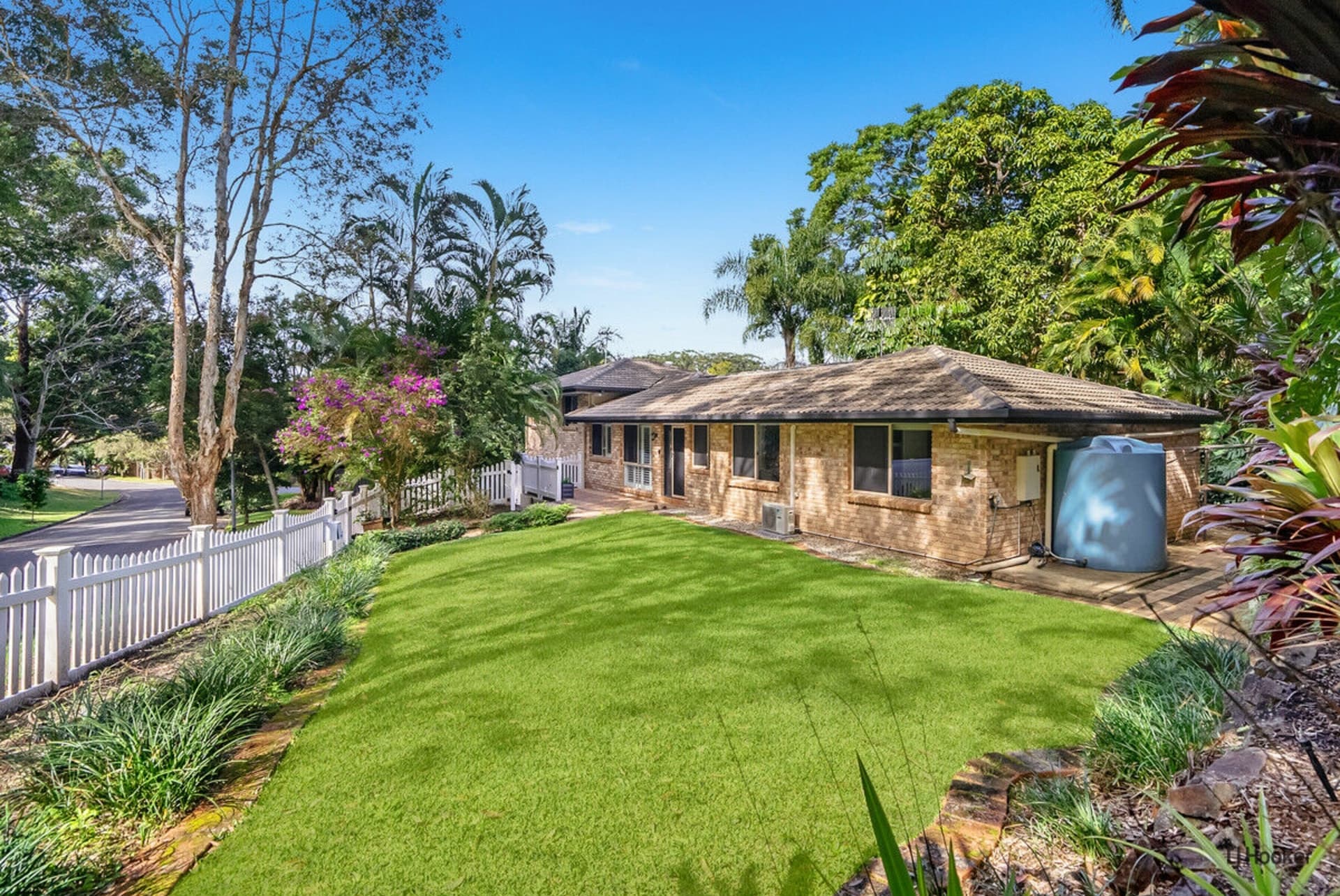 4 Fernleigh Court Currumbin QLD, Currumbin - Thumbnail 3