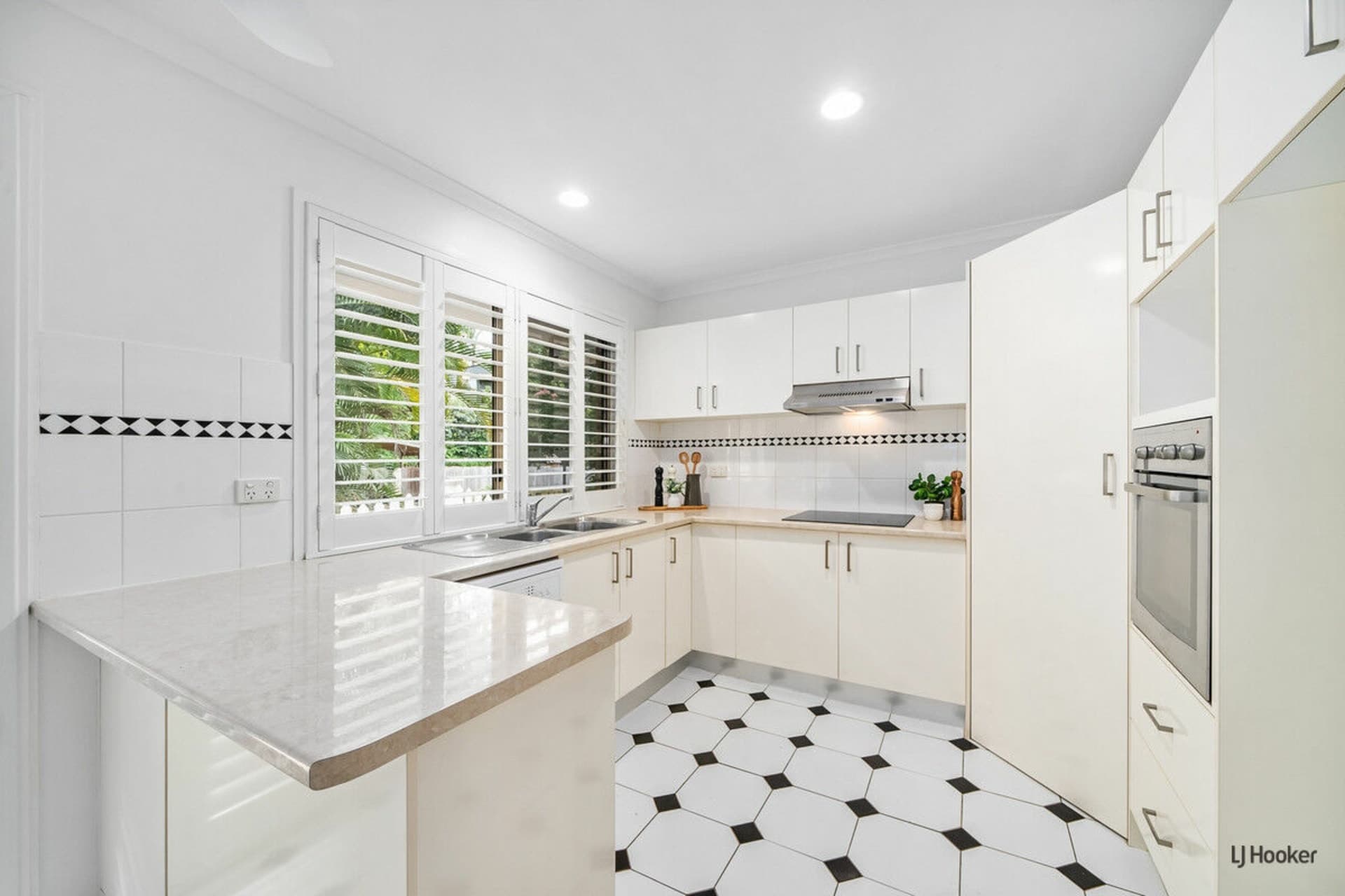 4 Fernleigh Court Currumbin QLD, Currumbin - Thumbnail 8