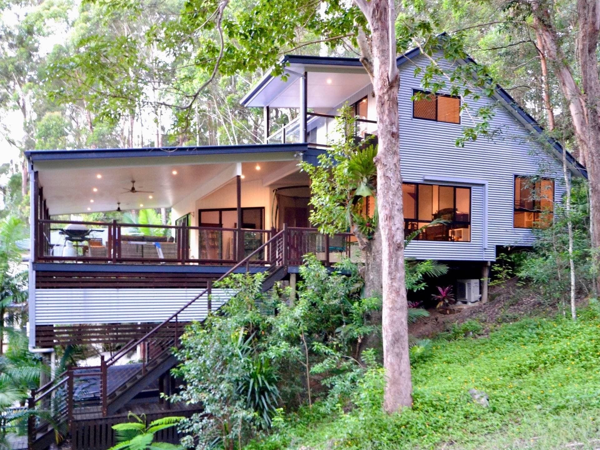 18 Fernleigh Court Currumbin QLD, Currumbin - Thumbnail 2