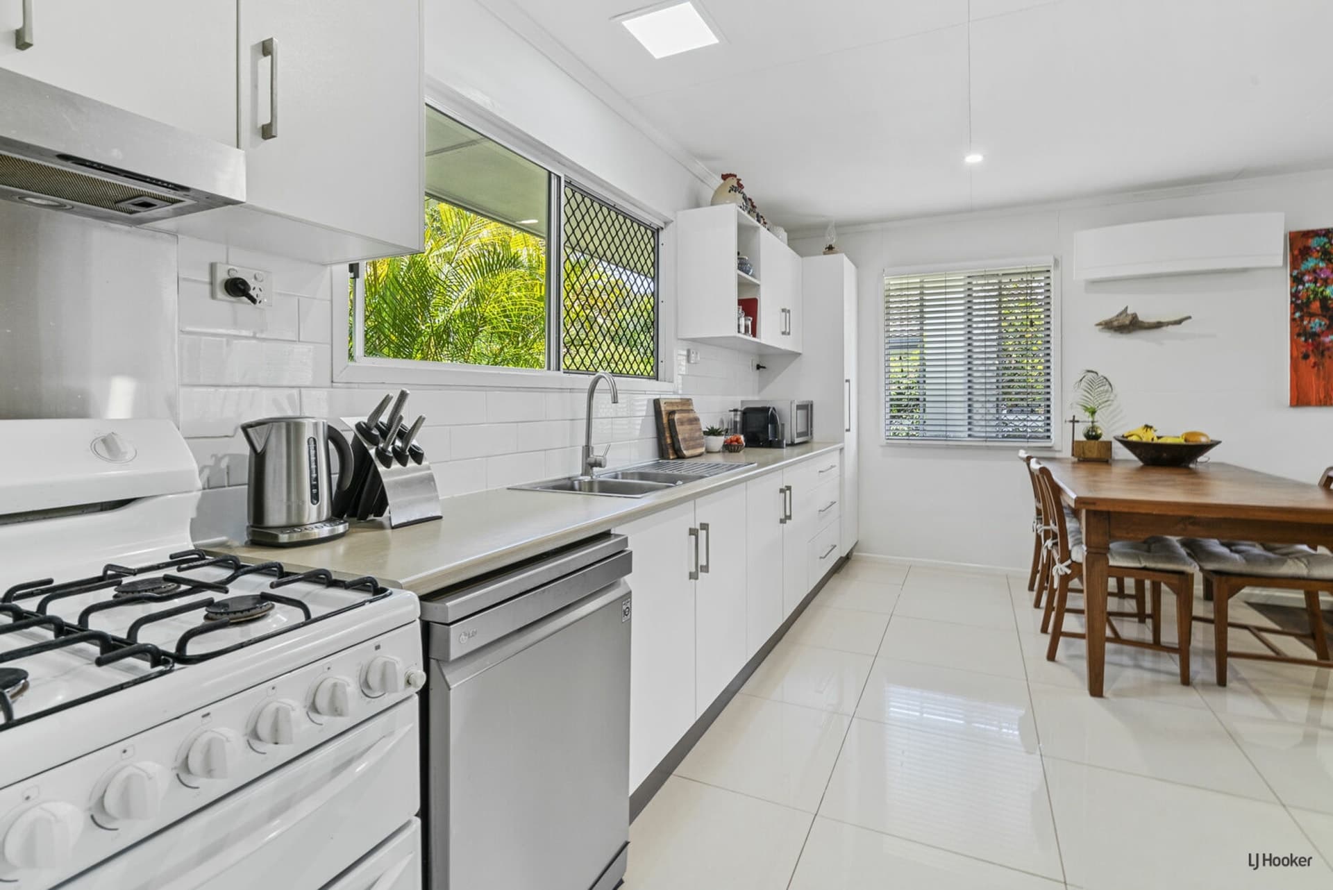 10 Narbine Street Currumbin Waters QLD, Currumbin Waters - Thumbnail 5