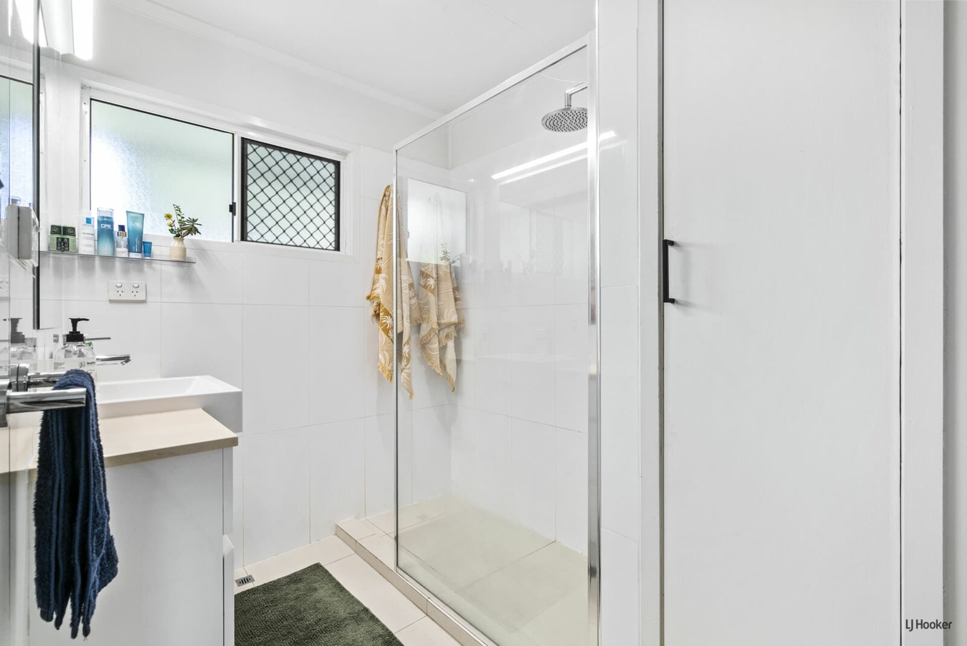 10 Narbine Street Currumbin Waters QLD, Currumbin Waters - Thumbnail 8