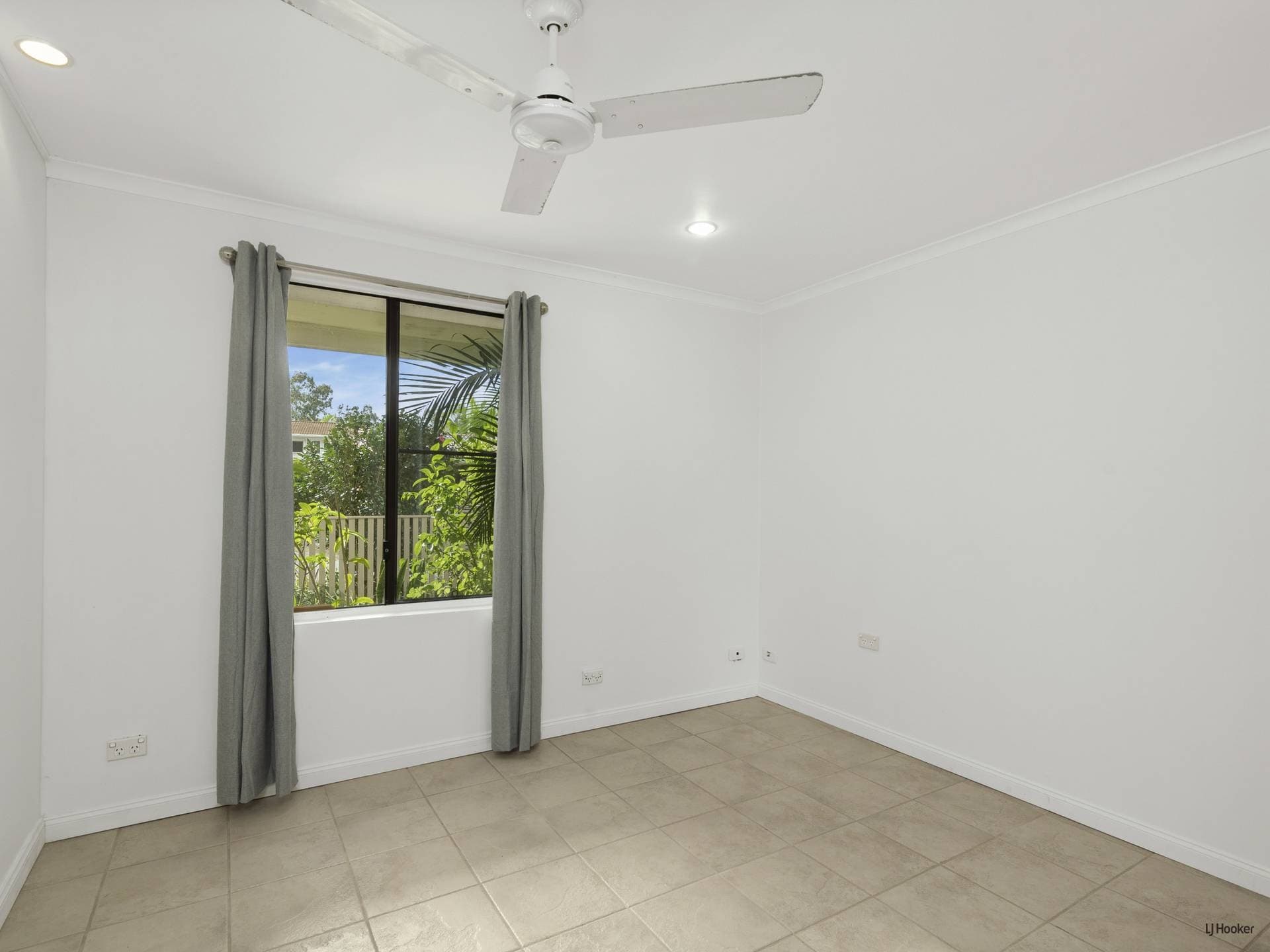 38/154 Currumbin Creek Road Currumbin Waters QLD, Currumbin Waters - Thumbnail 5