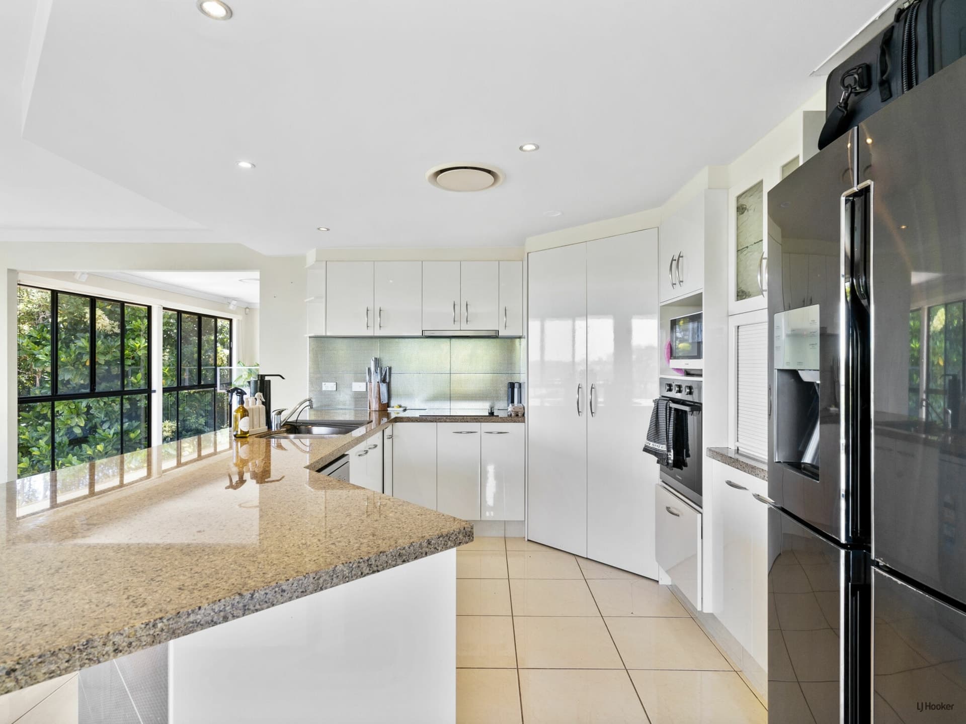 11 Kukulies Court Currumbin Waters QLD, Currumbin Waters - Thumbnail 4