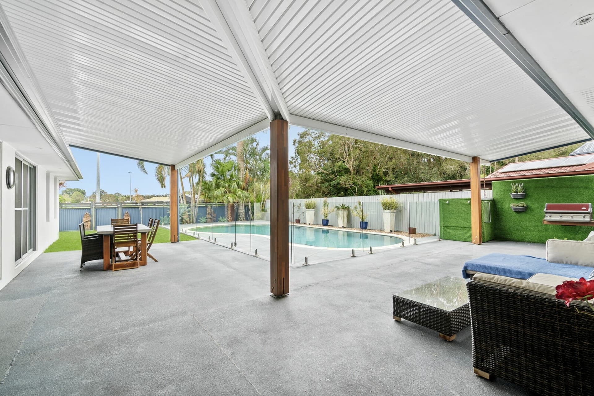 22 Mckenzie Drive Currumbin Waters QLD, Currumbin Waters - Thumbnail 2