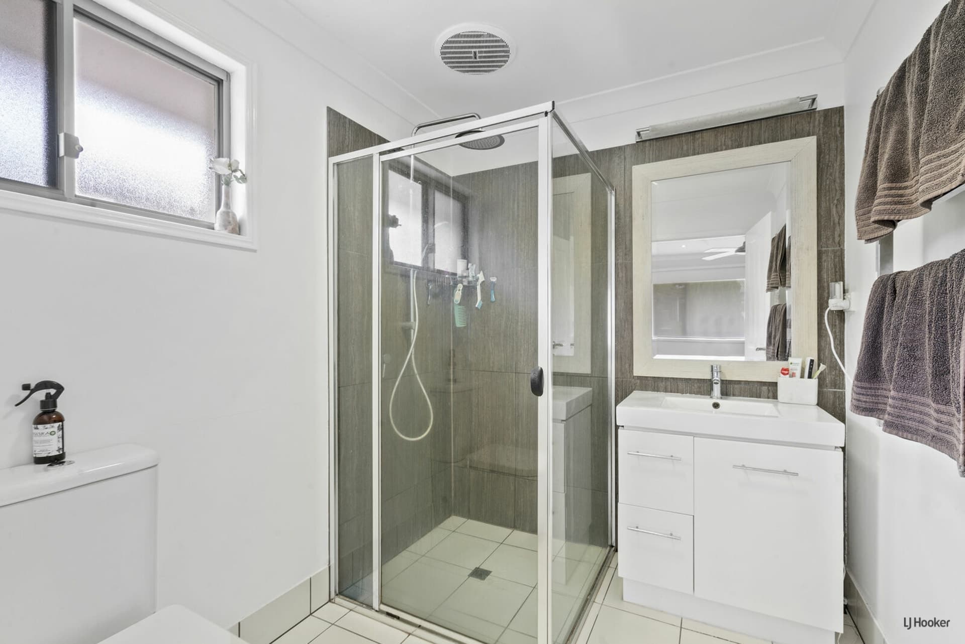 22 Mckenzie Drive Currumbin Waters QLD, Currumbin Waters - Thumbnail 7