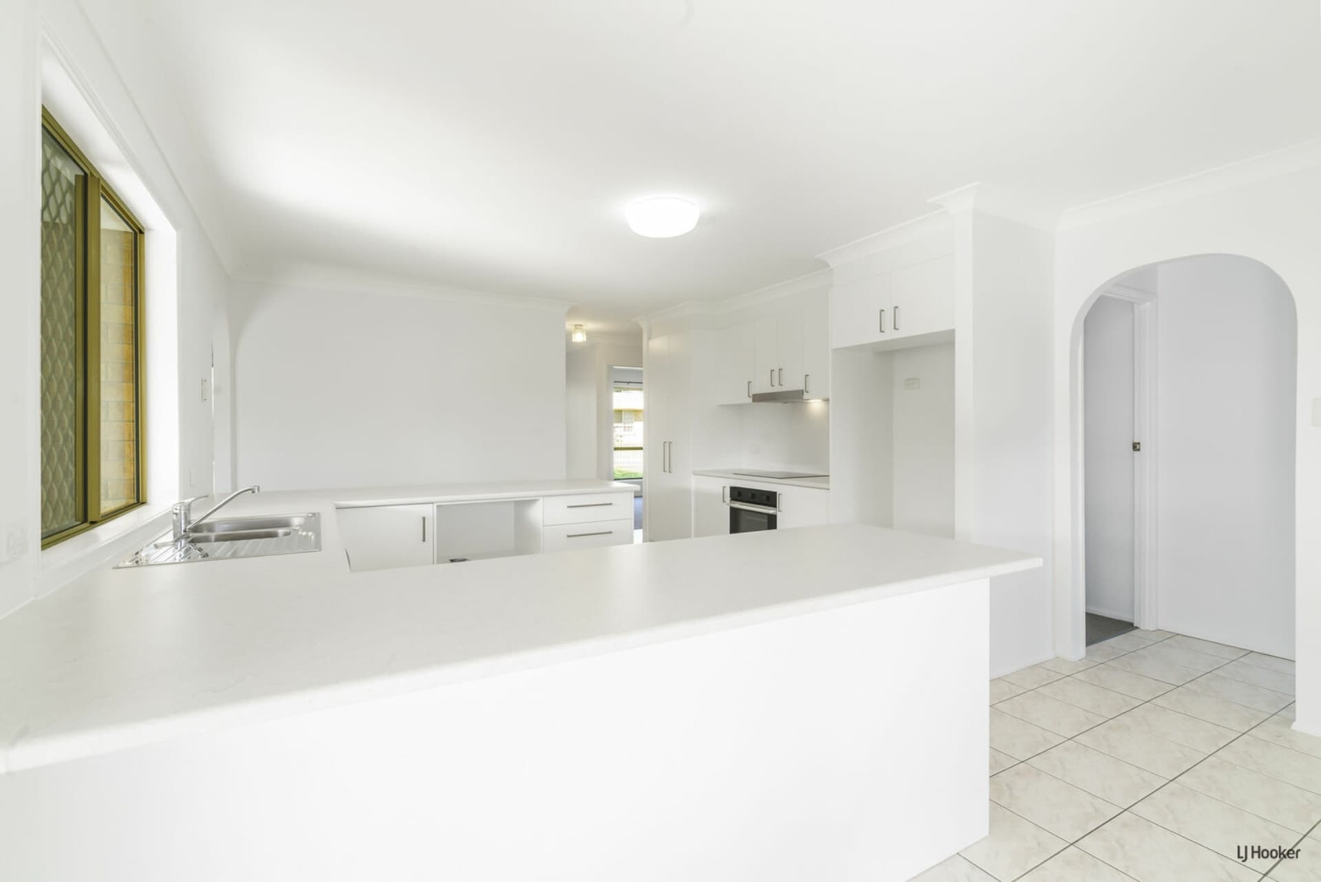 10 Bernoth Street Currumbin Waters QLD, Currumbin Waters - Thumbnail 3