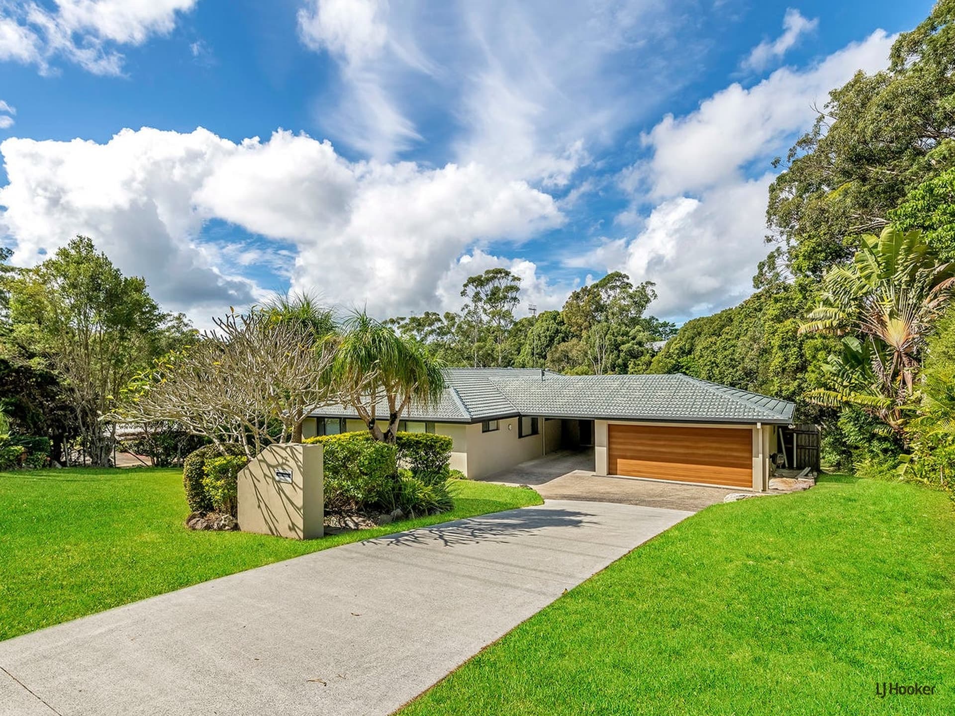 17 Karawatha Drive Currumbin Waters QLD, Currumbin Waters - Thumbnail 3