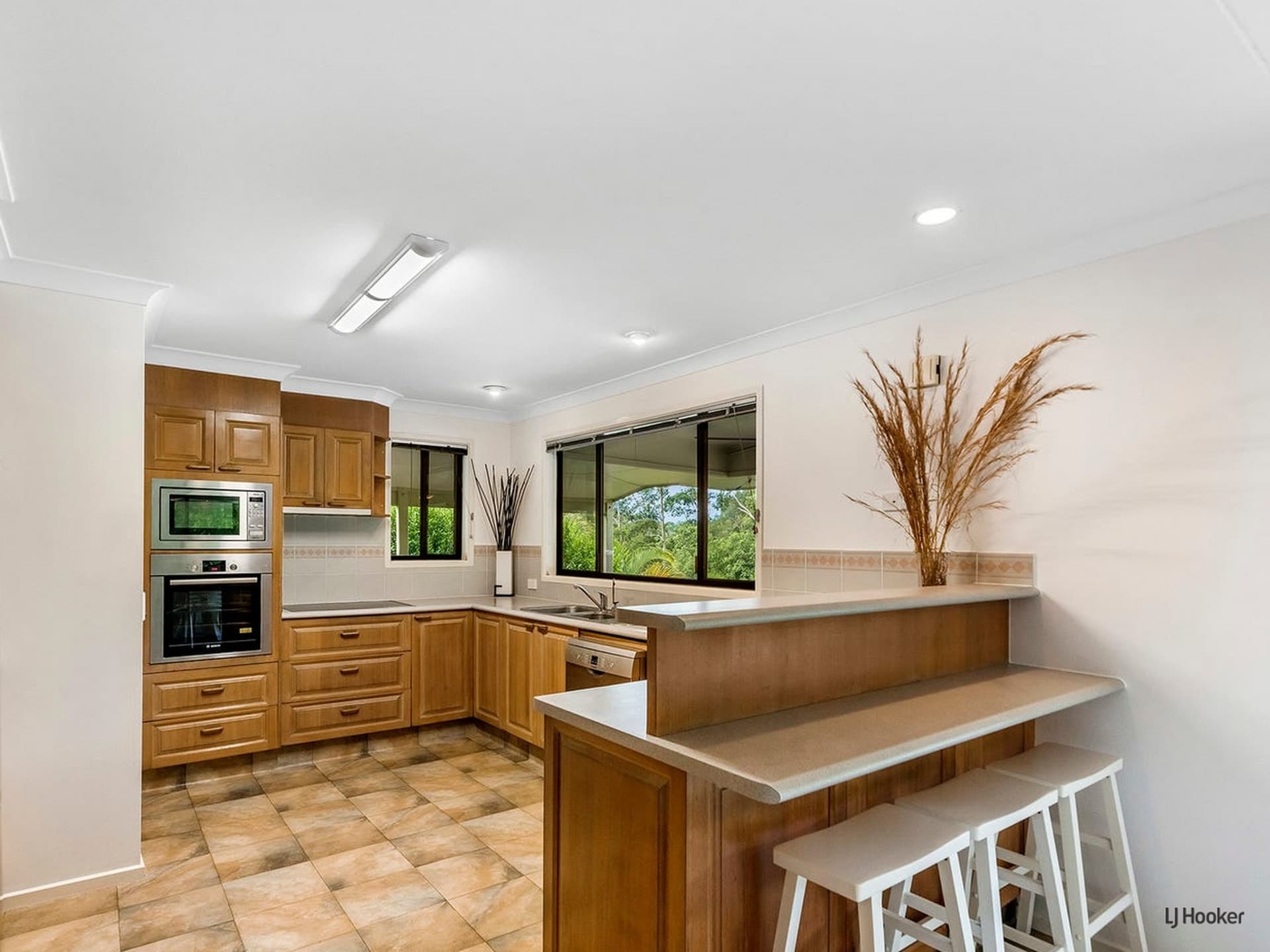 17 Karawatha Drive Currumbin Waters QLD, Currumbin Waters - Thumbnail 6