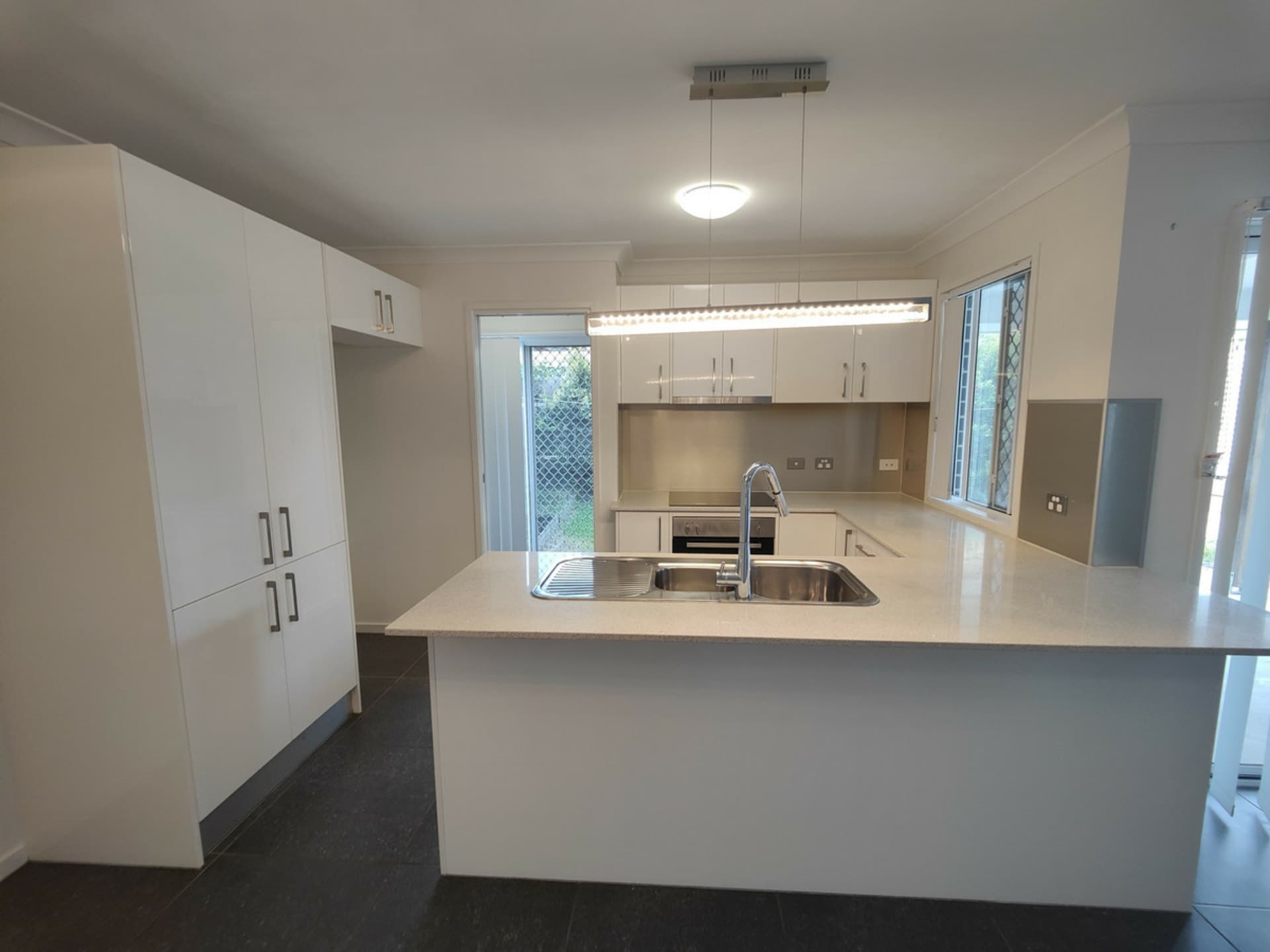 1/5a Oleander Street Daisy Hill QLD, Daisy Hill - Thumbnail 3