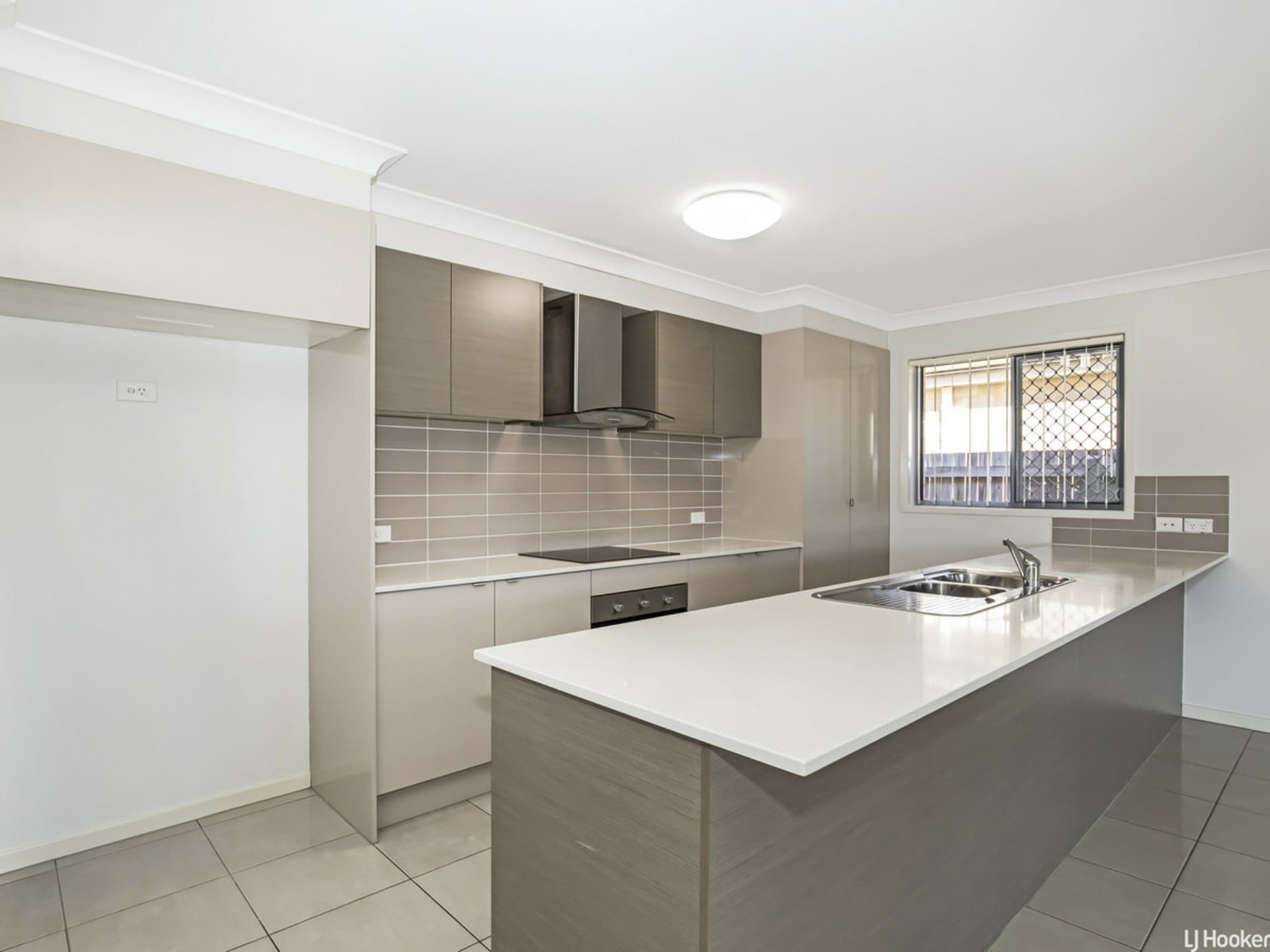 44 Braxlaw Crescent Dakabin QLD, Dakabin - Thumbnail 3