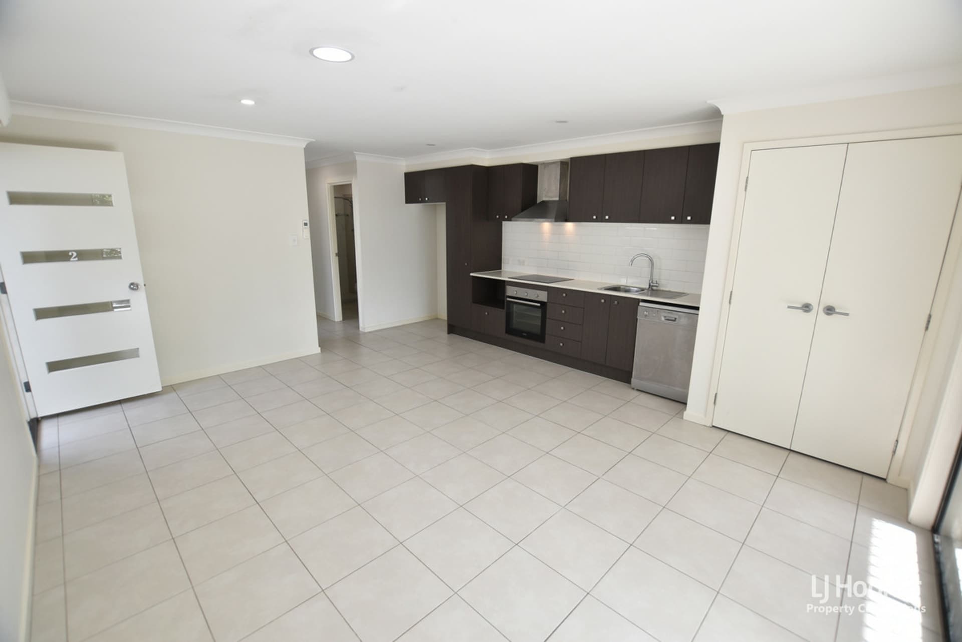 44B Bowerbird Crescent Dakabin QLD, Dakabin - Image 1