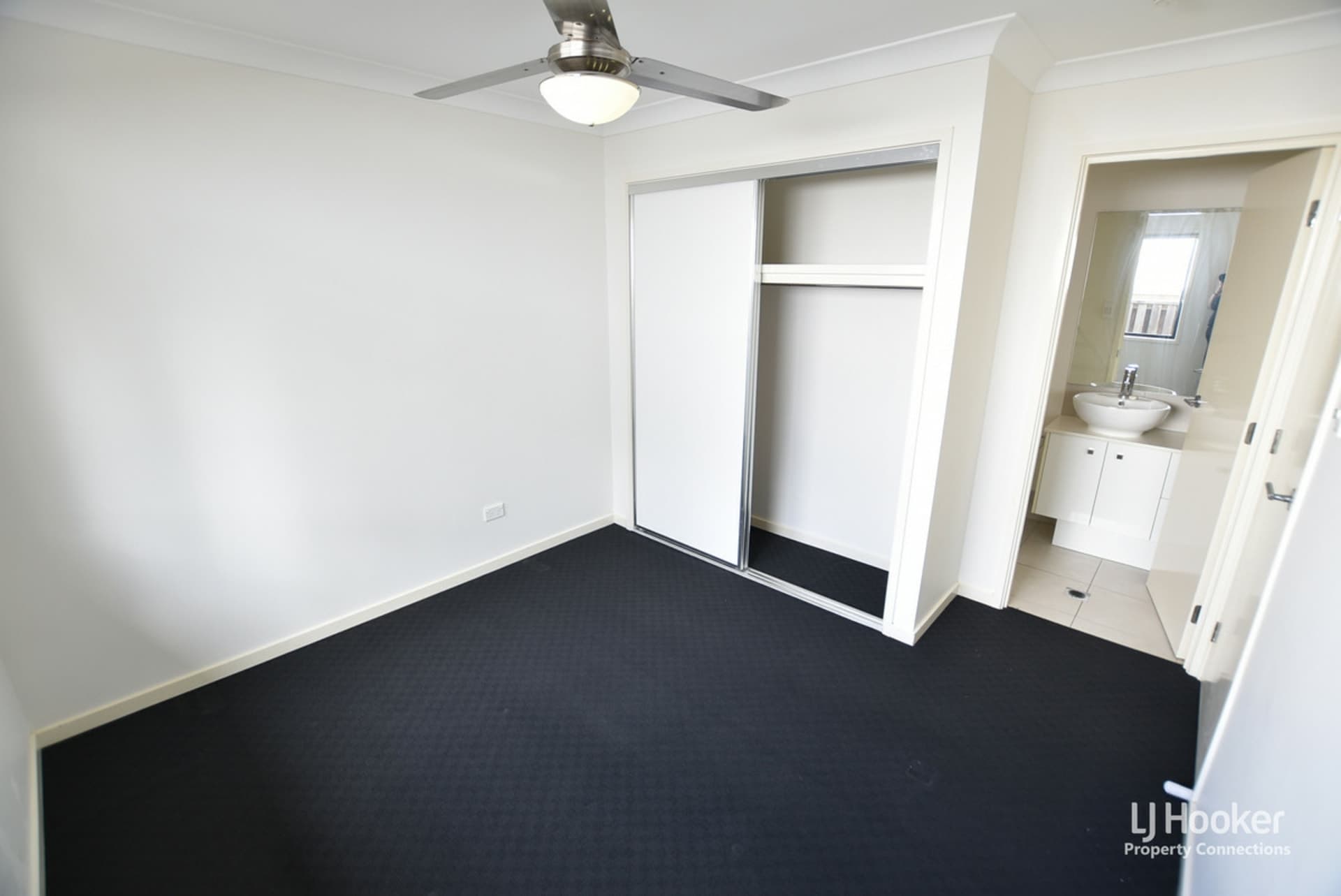 44B Bowerbird Crescent Dakabin QLD, Dakabin - Thumbnail 5