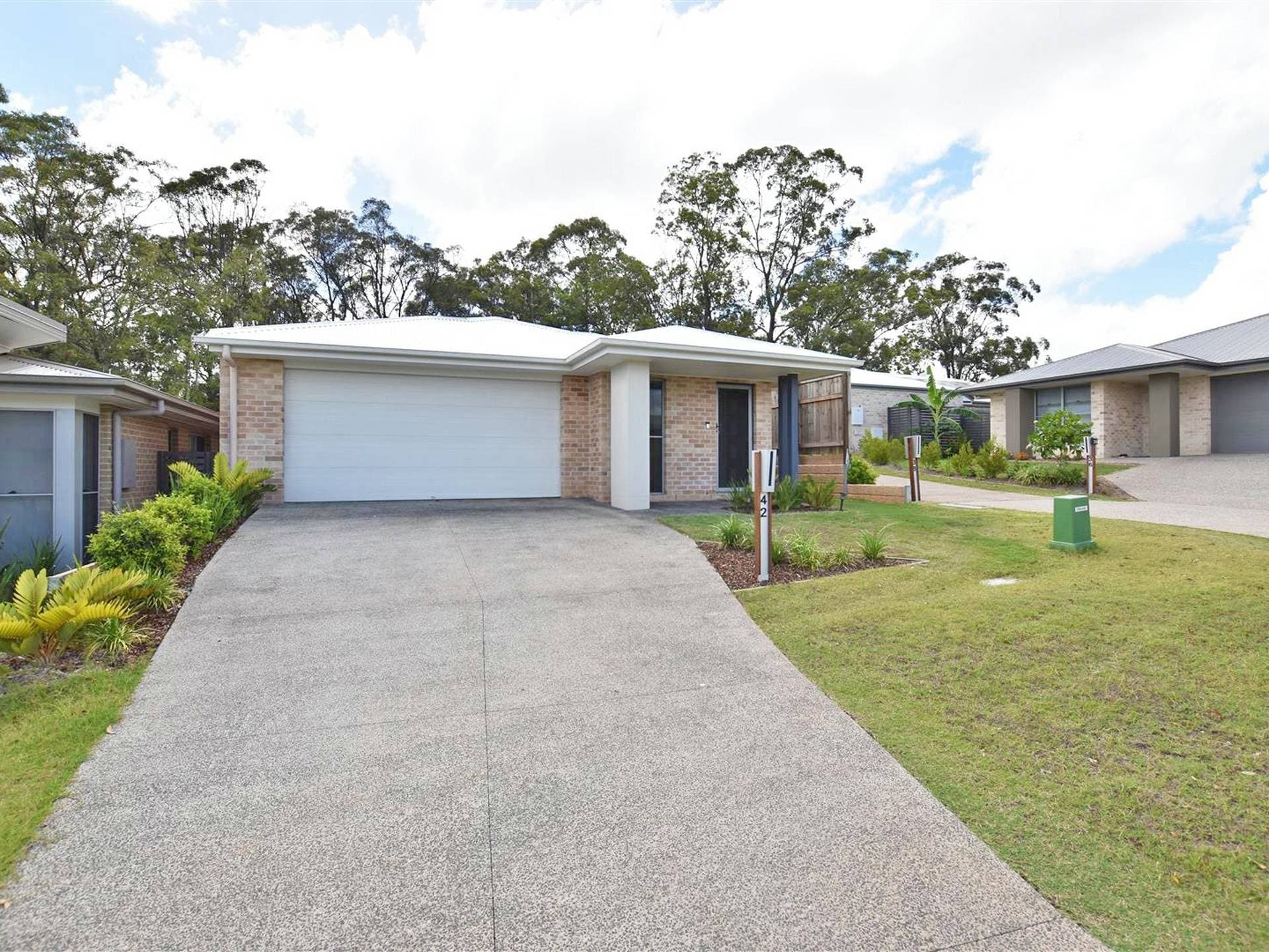 42 Gardenia Circuit Dakabin QLD, Dakabin - Image 1