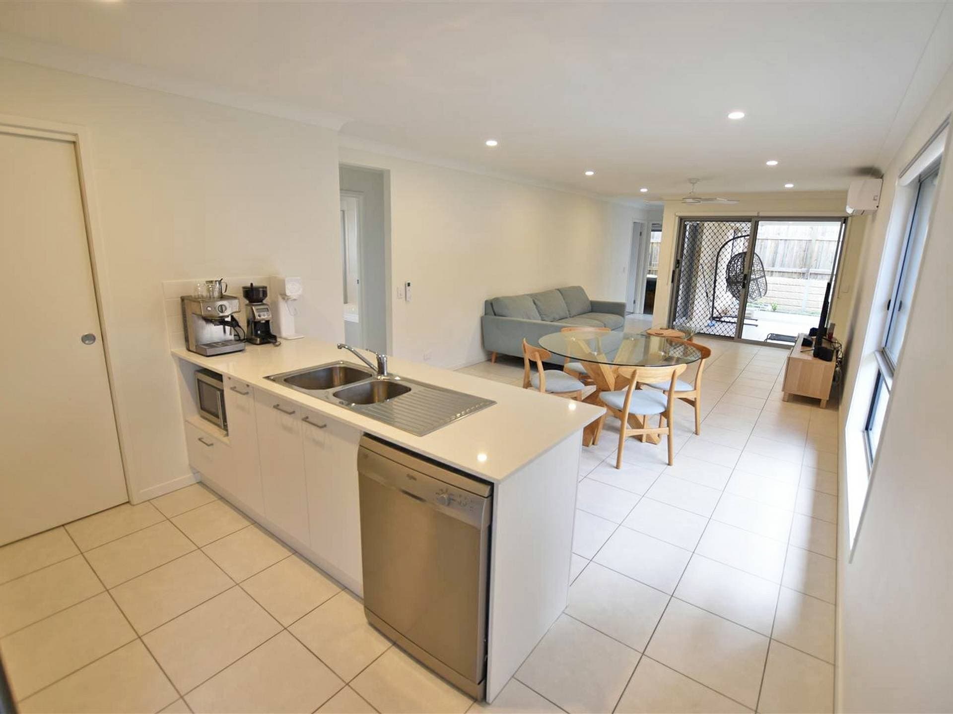 42 Gardenia Circuit Dakabin QLD, Dakabin - Thumbnail 5
