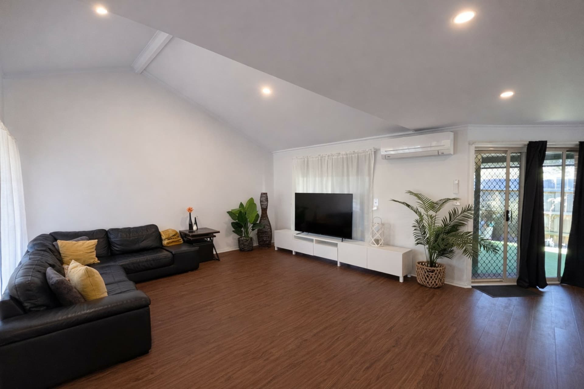 7/19 Orgill Street Dandenong VIC, Dandenong - Thumbnail 2
