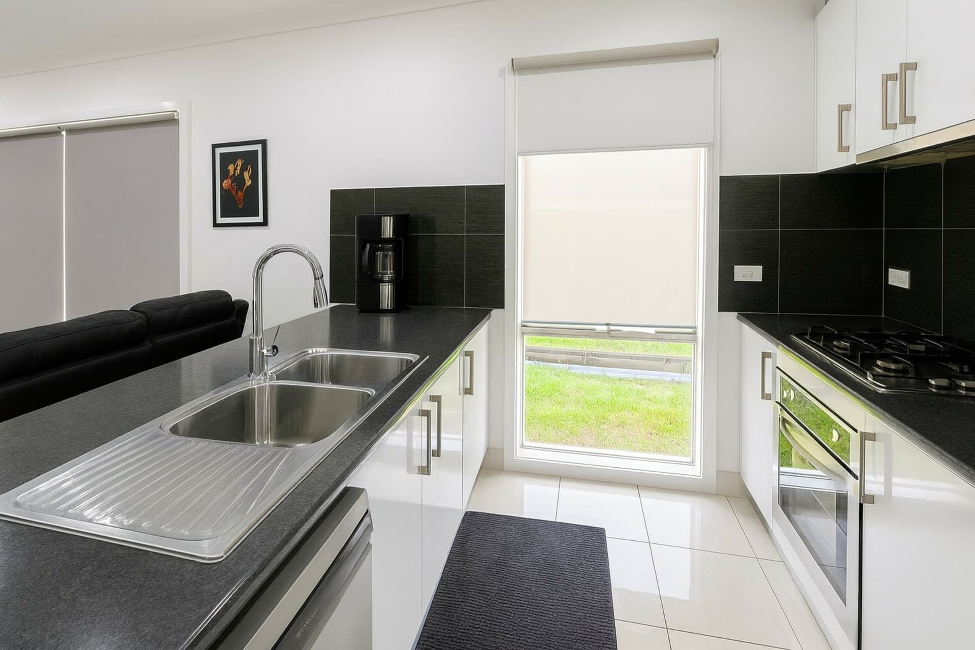 2/13 Bedwell Avenue Dandenong VIC, Dandenong - Thumbnail 4