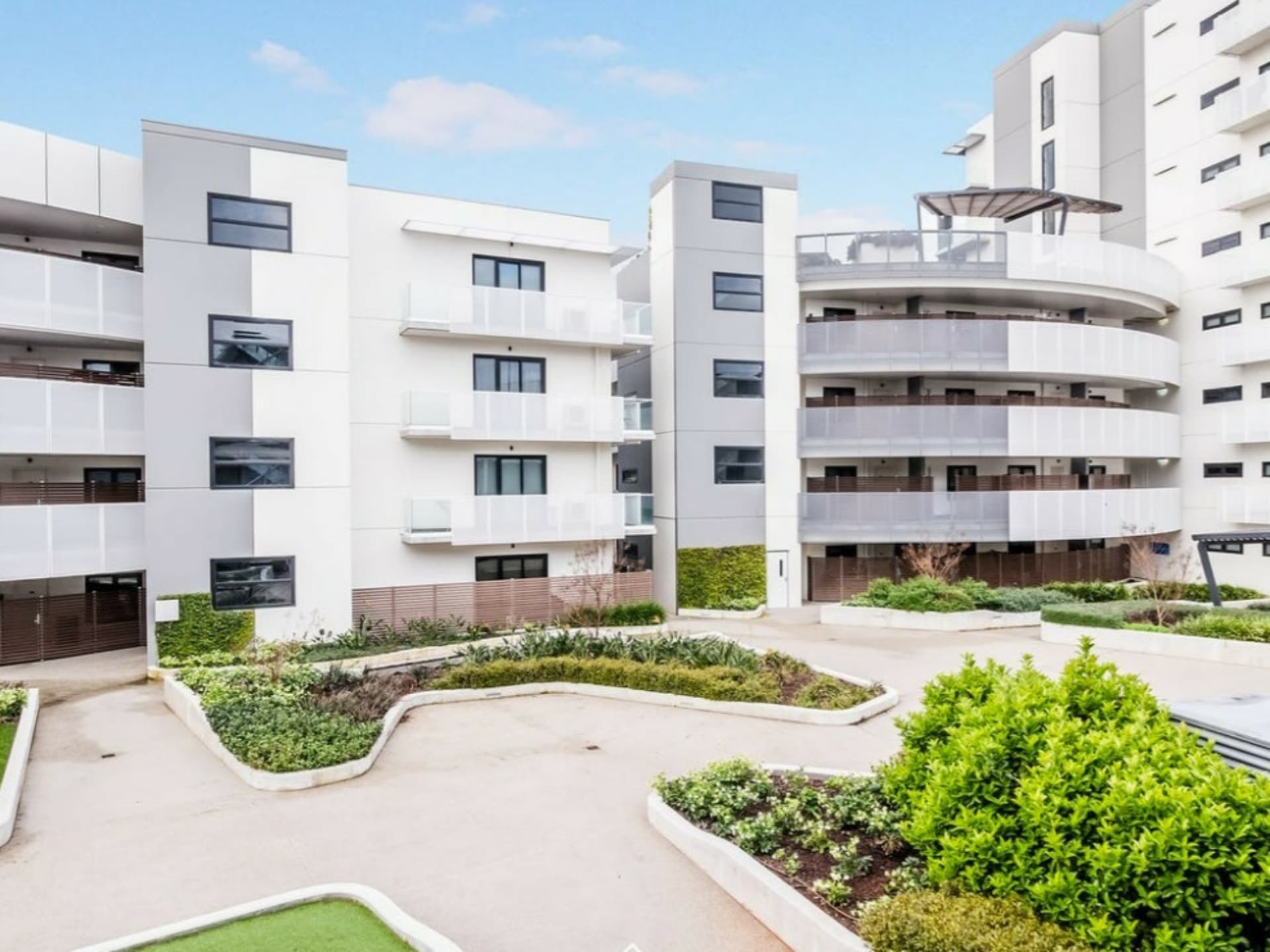 238/80 Cheltenham Road Dandenong VIC, Dandenong - Thumbnail 2