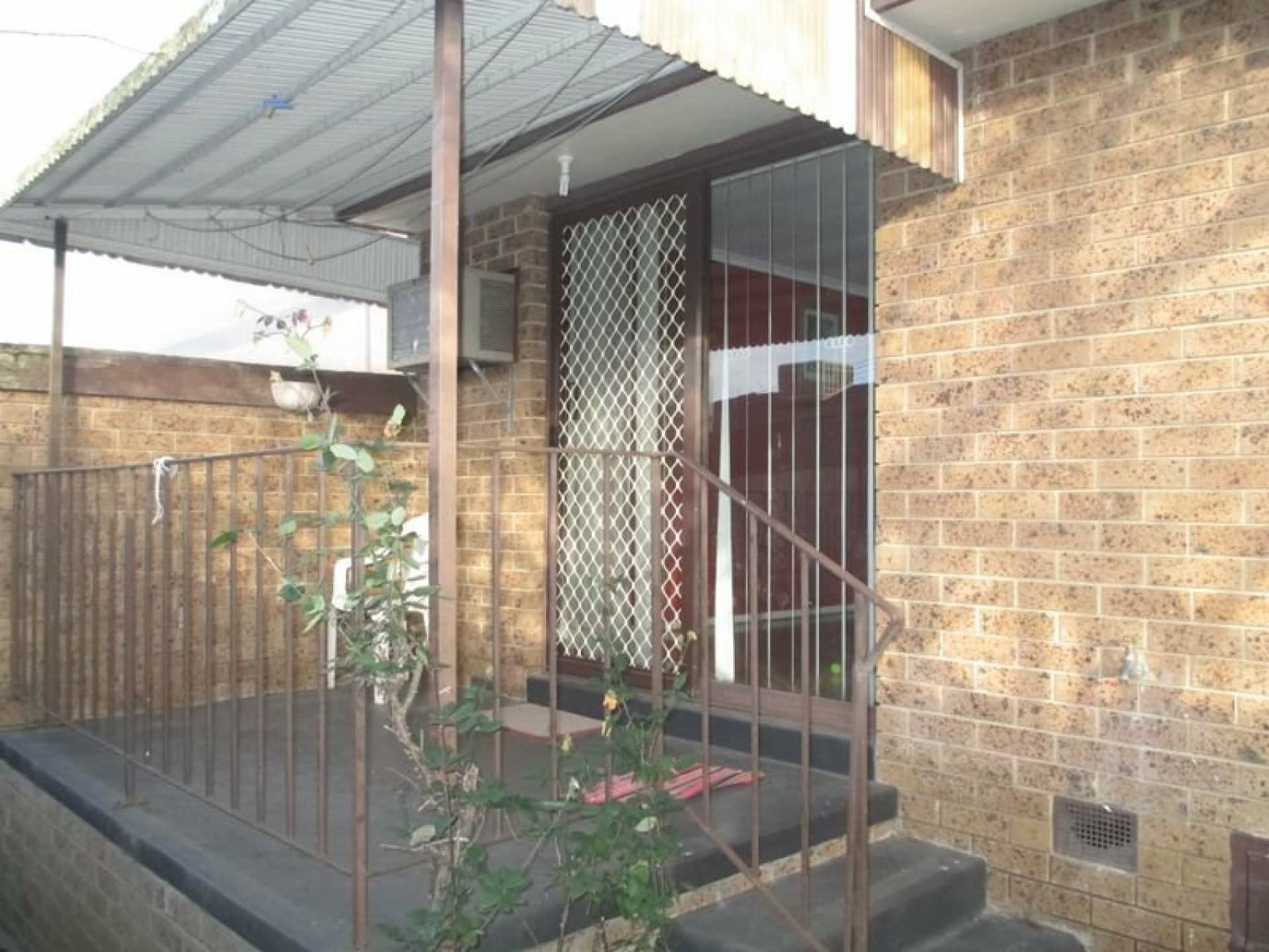 6/113 Hammond Road Dandenong VIC, Dandenong - Image 1