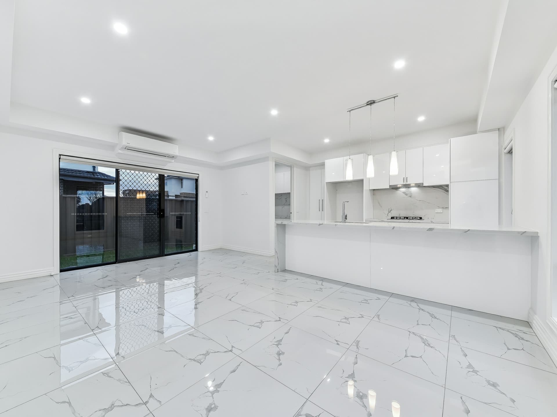 2/11 Edith Street Dandenong VIC, Dandenong - Thumbnail 3
