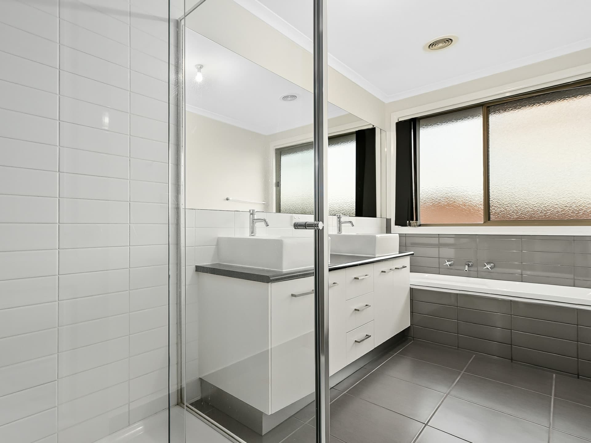 21 Keshava Grove Dandenong VIC, Dandenong - Thumbnail 7