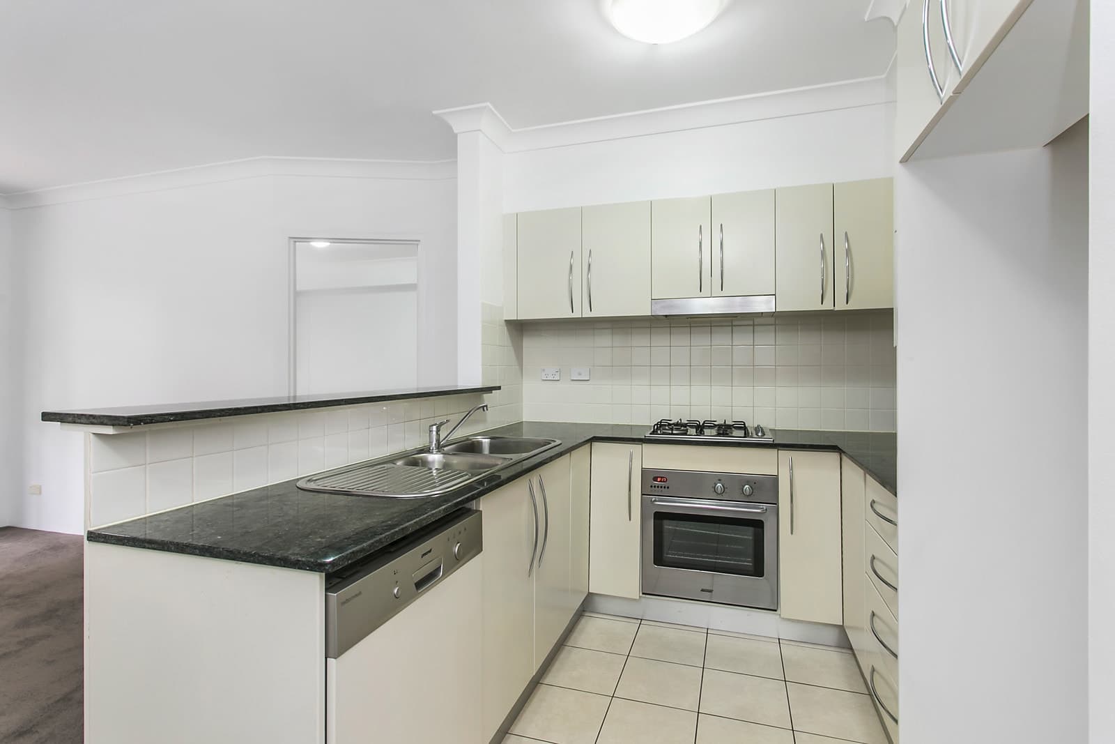 8/34-38  Boronia Street, Dee Why NSW 2099, Dee Why - Thumbnail 4