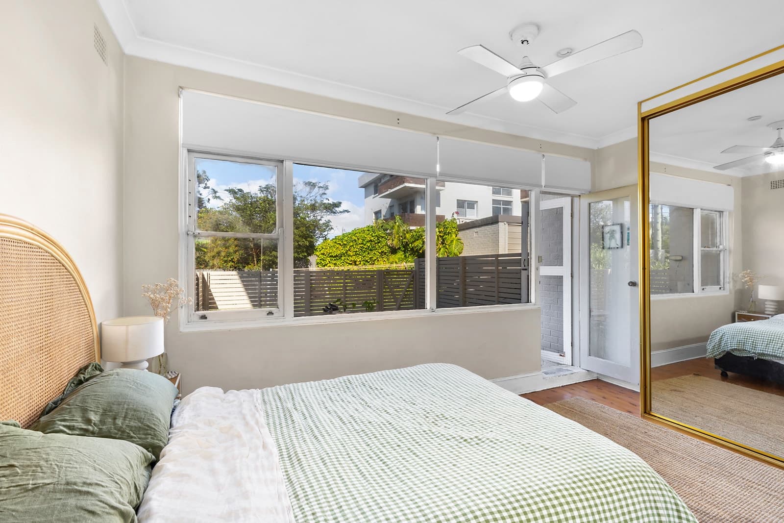 4/52 Lawrence Street, Freshwater, Freshwater - Thumbnail 2