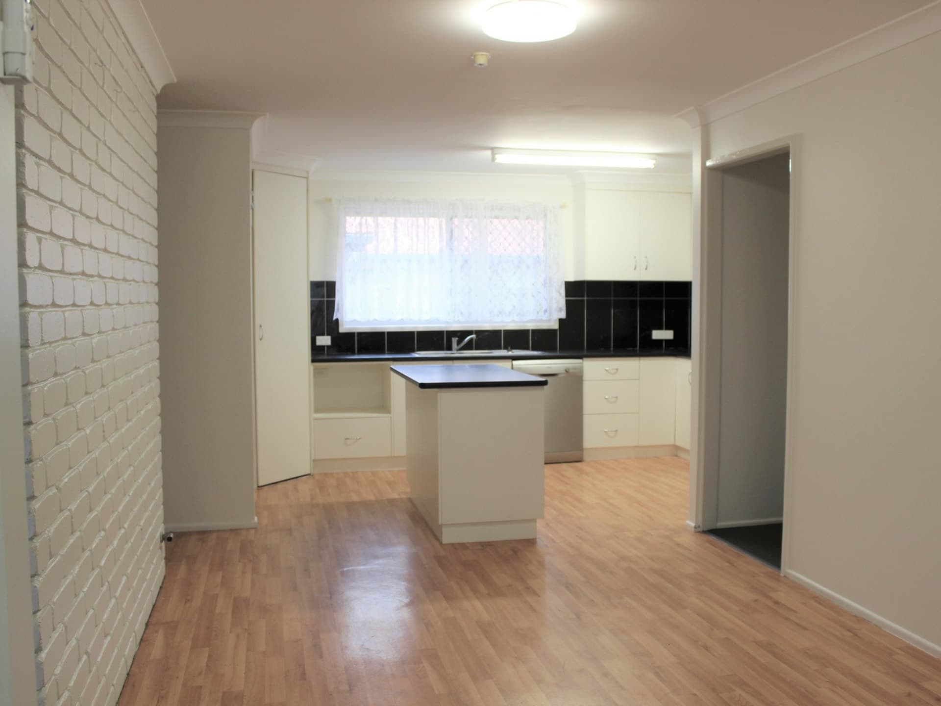 5 Camellia Court Darling Heights QLD, Darling Heights - Thumbnail 2