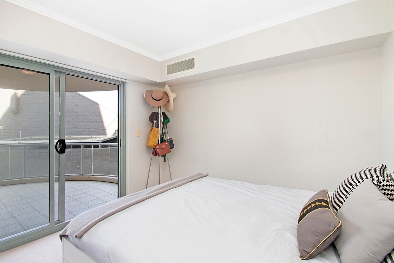 305a/9-15  Central Avenue, Manly, Manly - Thumbnail 2
